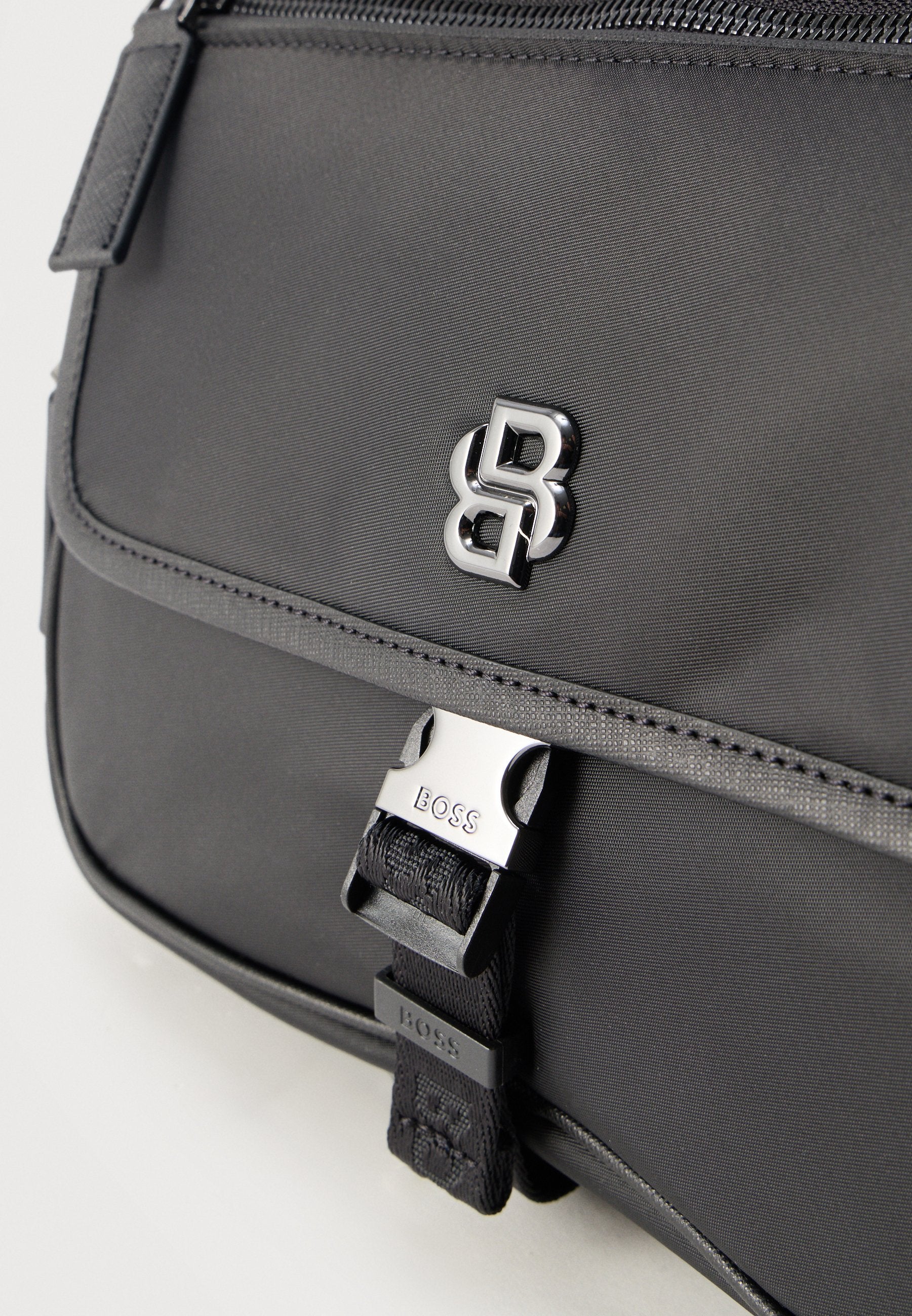 MESSENGER - Cross body bag - black