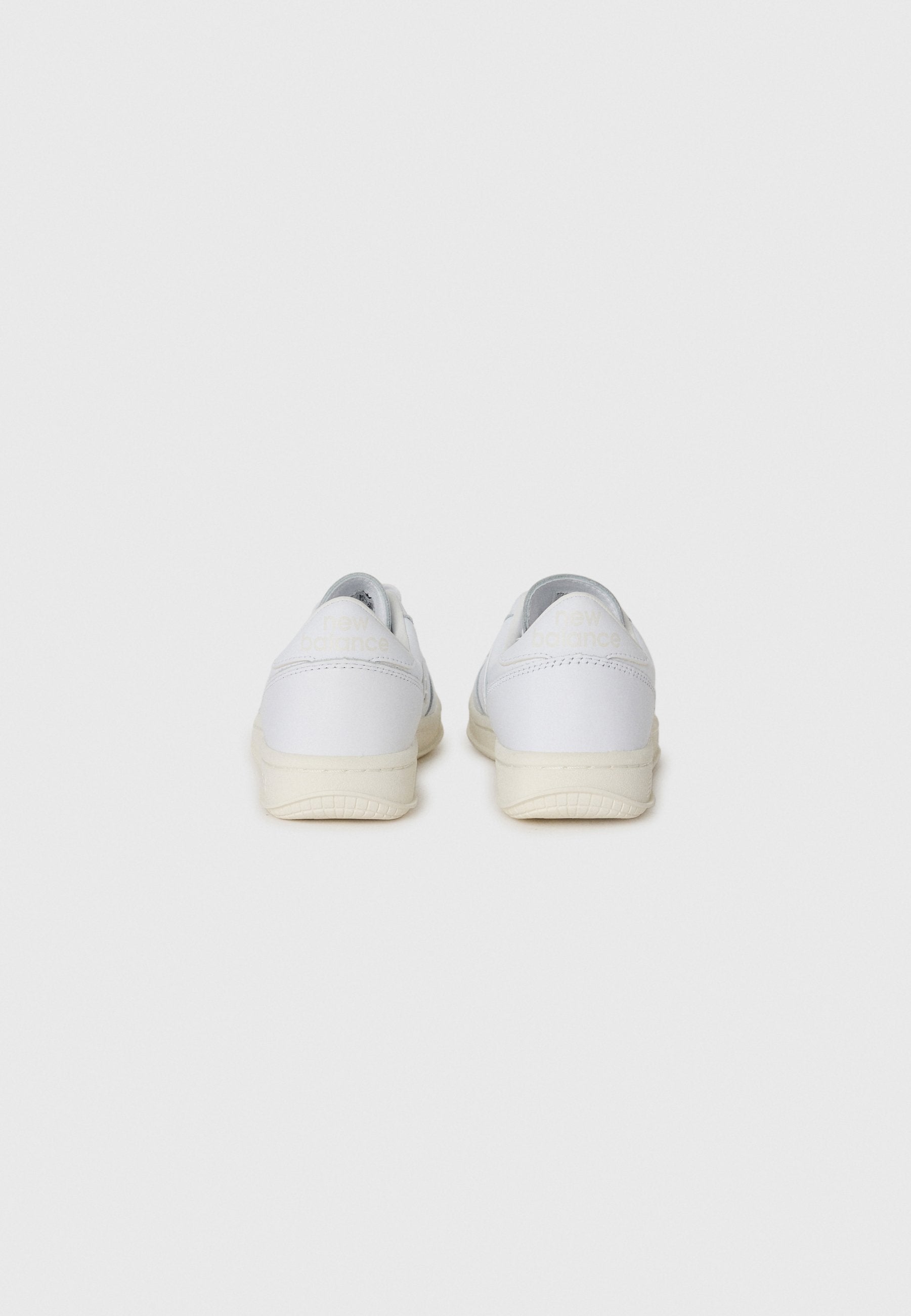 Trainers - white