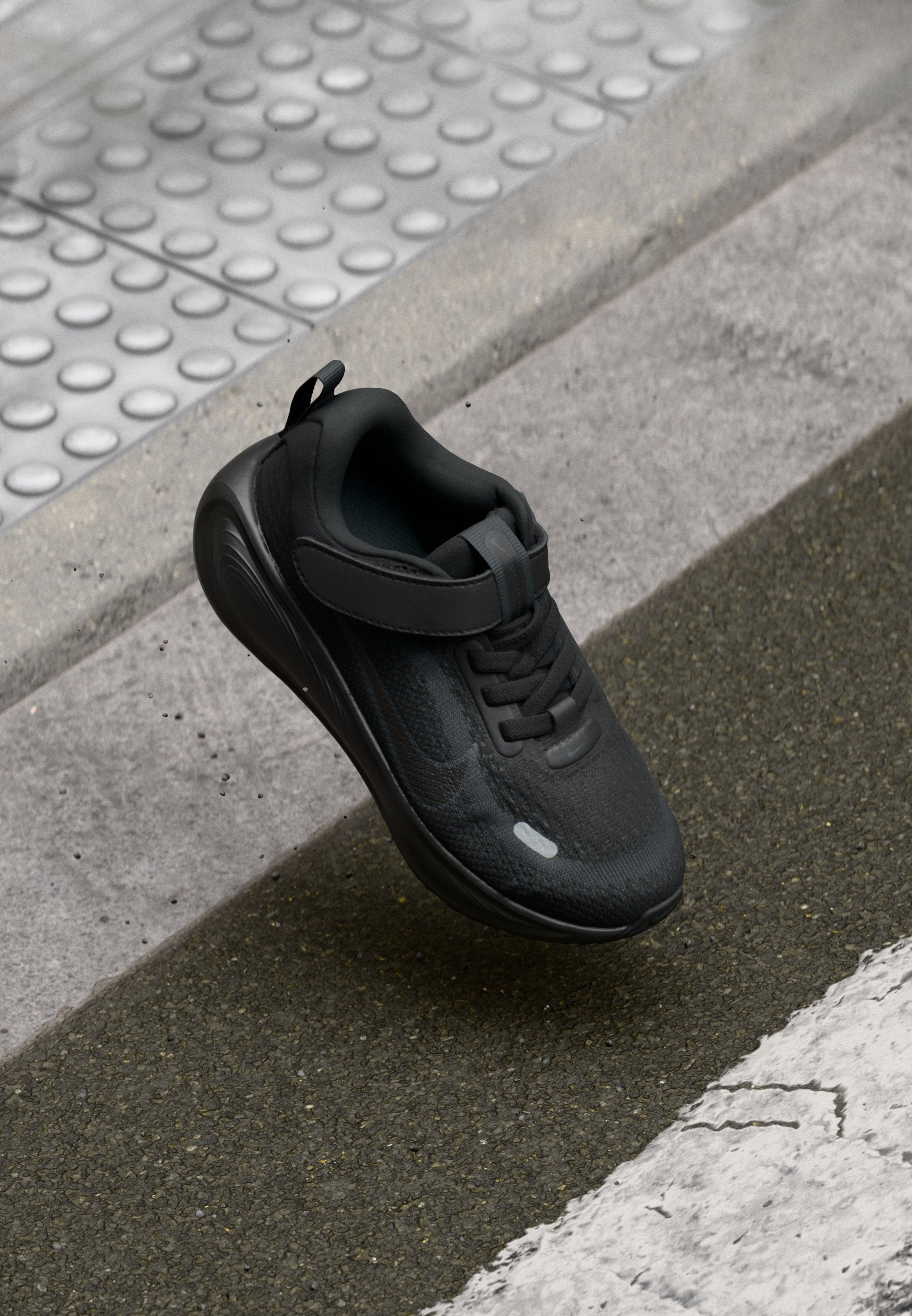 STELLAR RIDE UNISEX - Road running shoes - black/anthracite