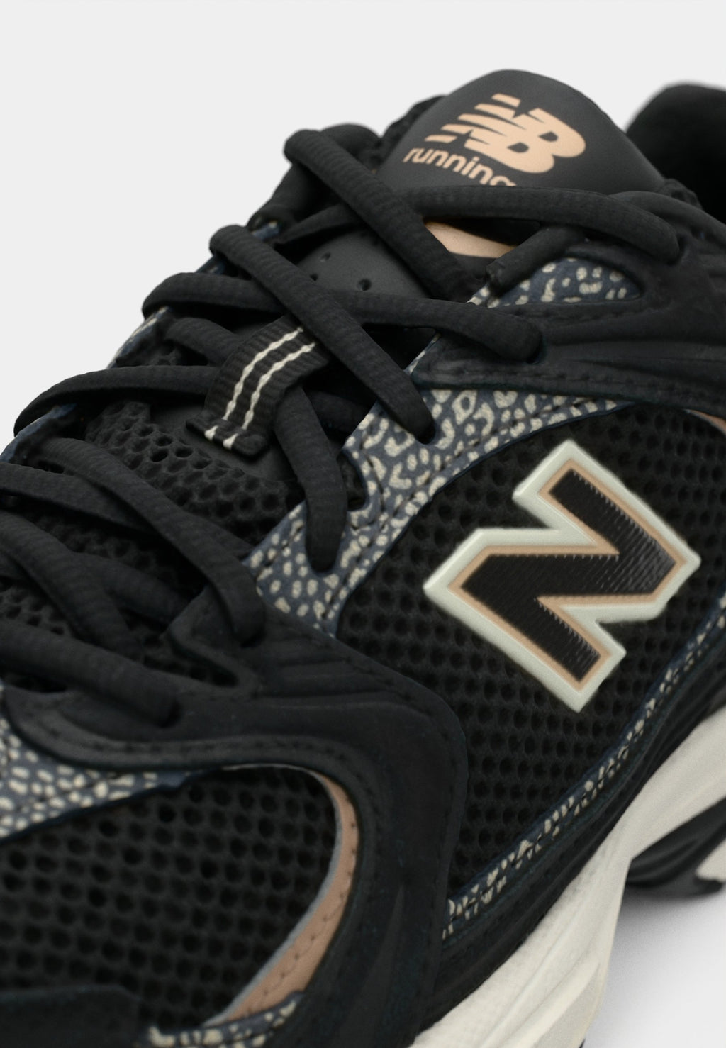 U530 UNISEX - Trainers - black