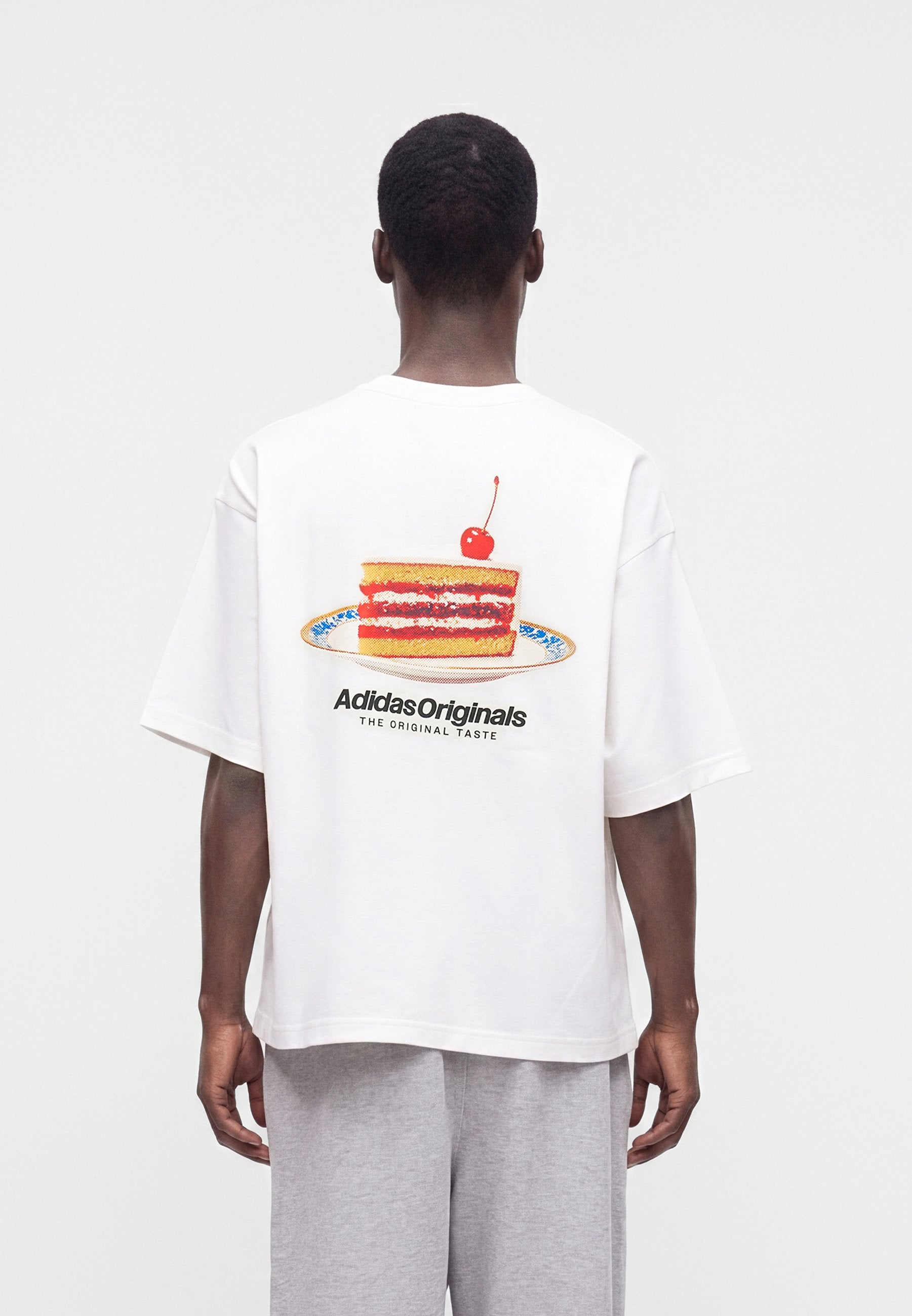 CAKE OVERSIZED TEE UNISEX - Print T-shirt - off white