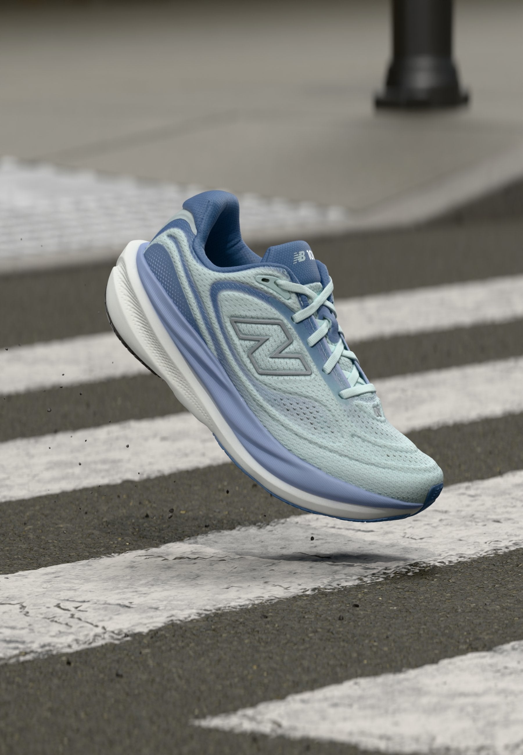 1080V15 - Trainers - glint blue