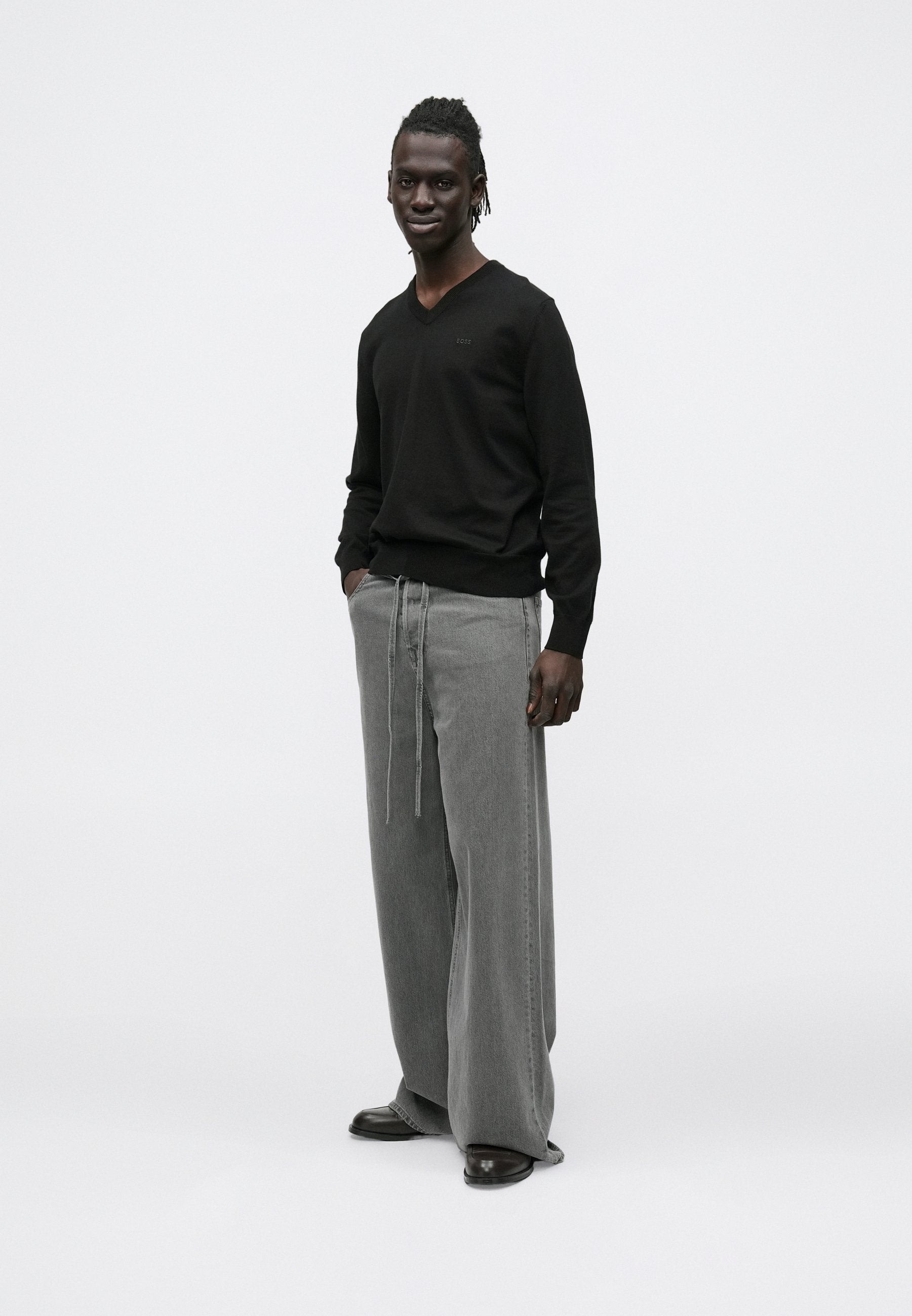 UPACELLO-L - Jumper - black