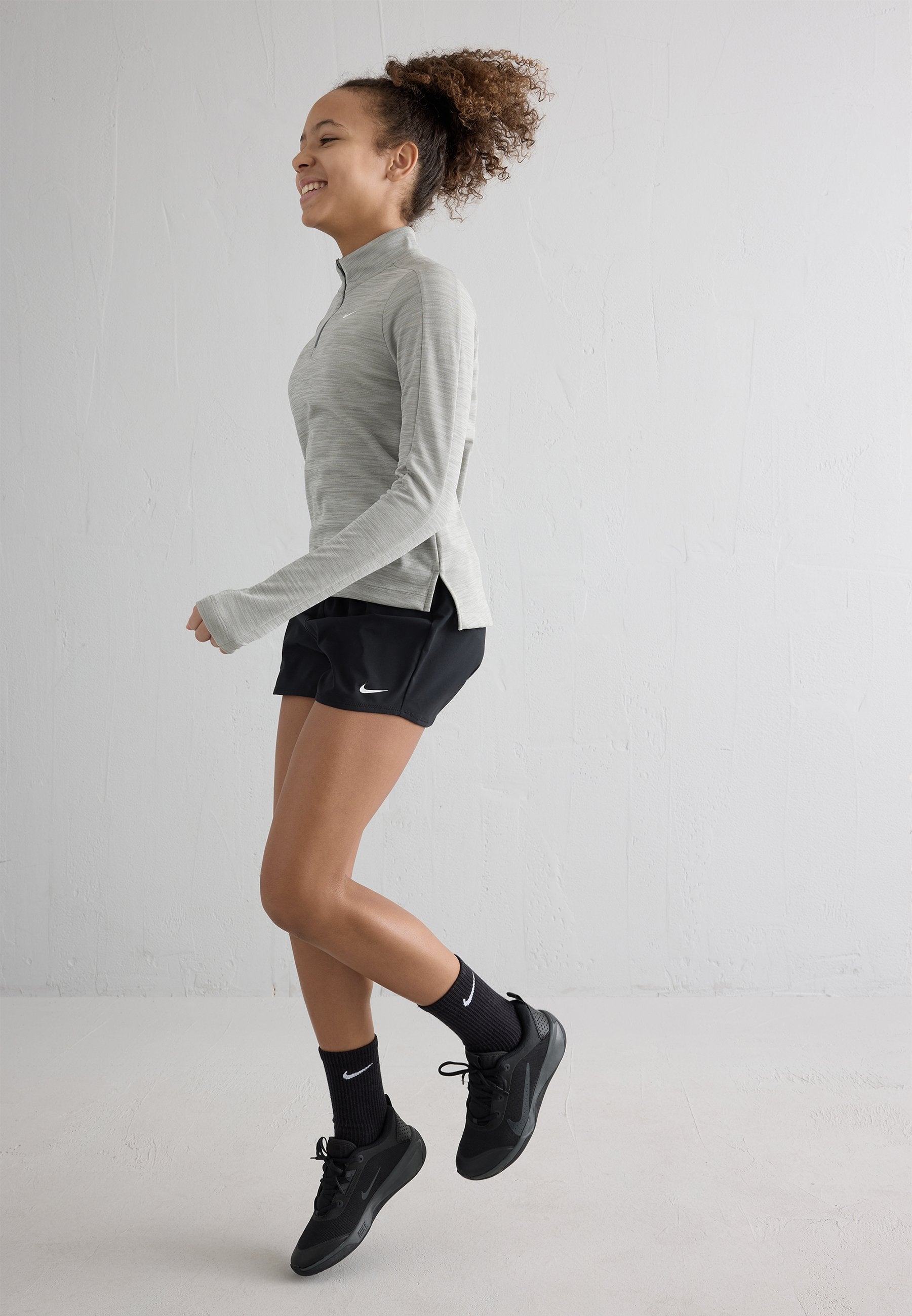 Sports shorts - black/white