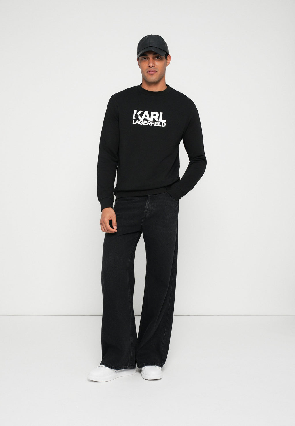 CREW NECK - Sweatshirt - black