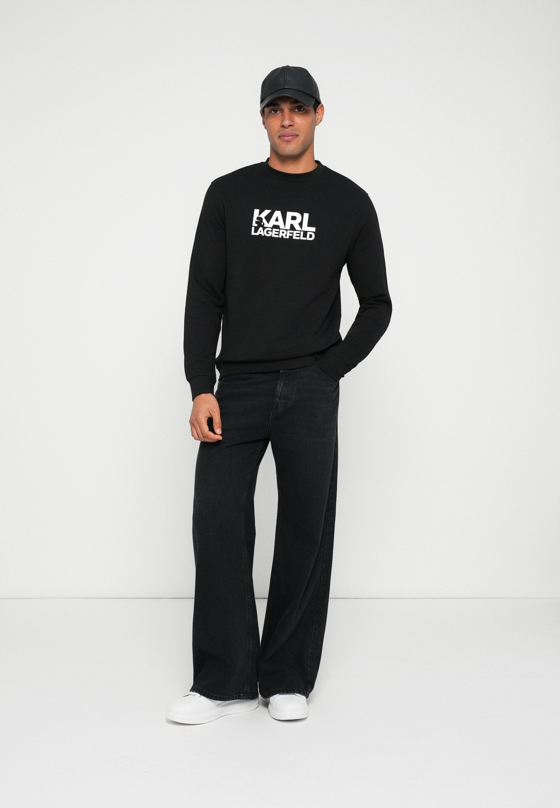 CREW NECK - Sweatshirt - black