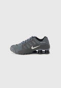 SHOX NZ - أحذية رياضية - رمادي داكن/حديد/أنثراسيت/أسود