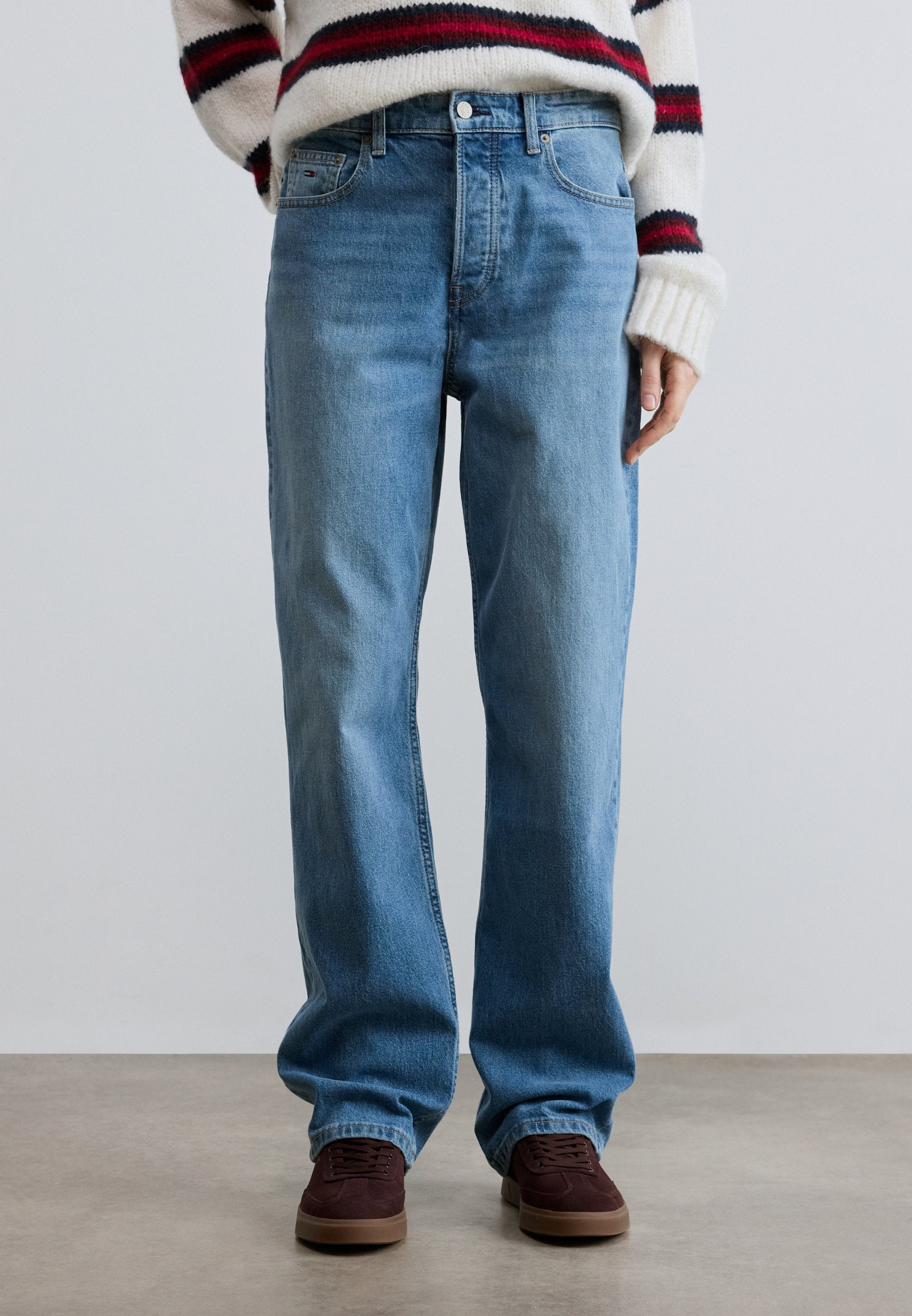 HIGH RISE SLIM STRAIGHT LEG JEANS - Relaxed fit jeans - denim medium