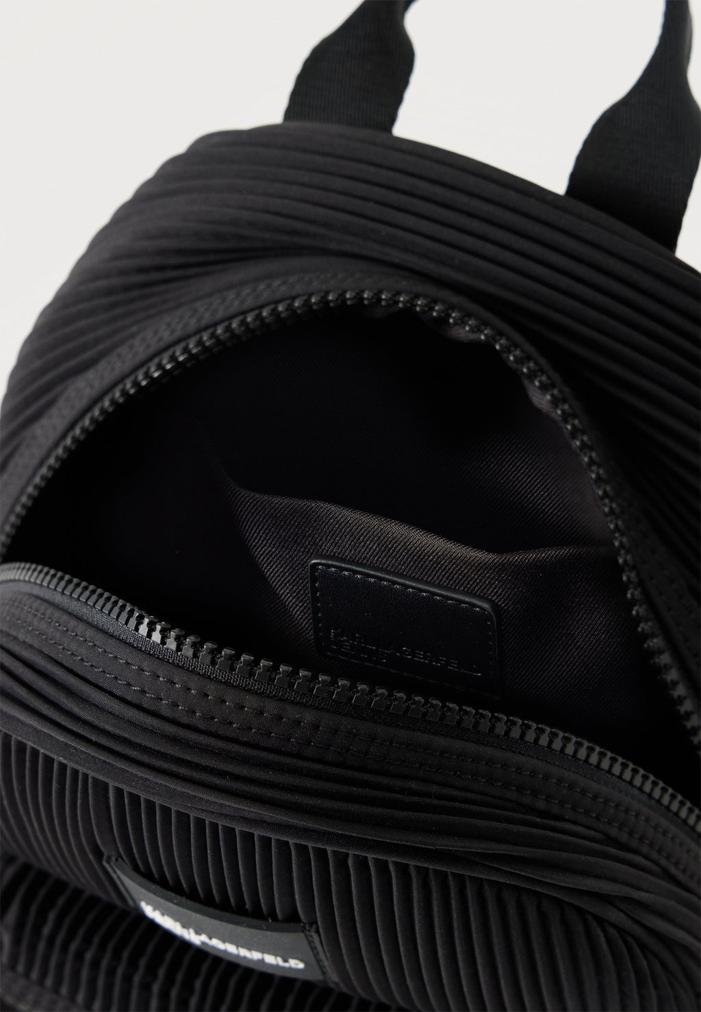 PLEAT BACKPACK - Backpack - black