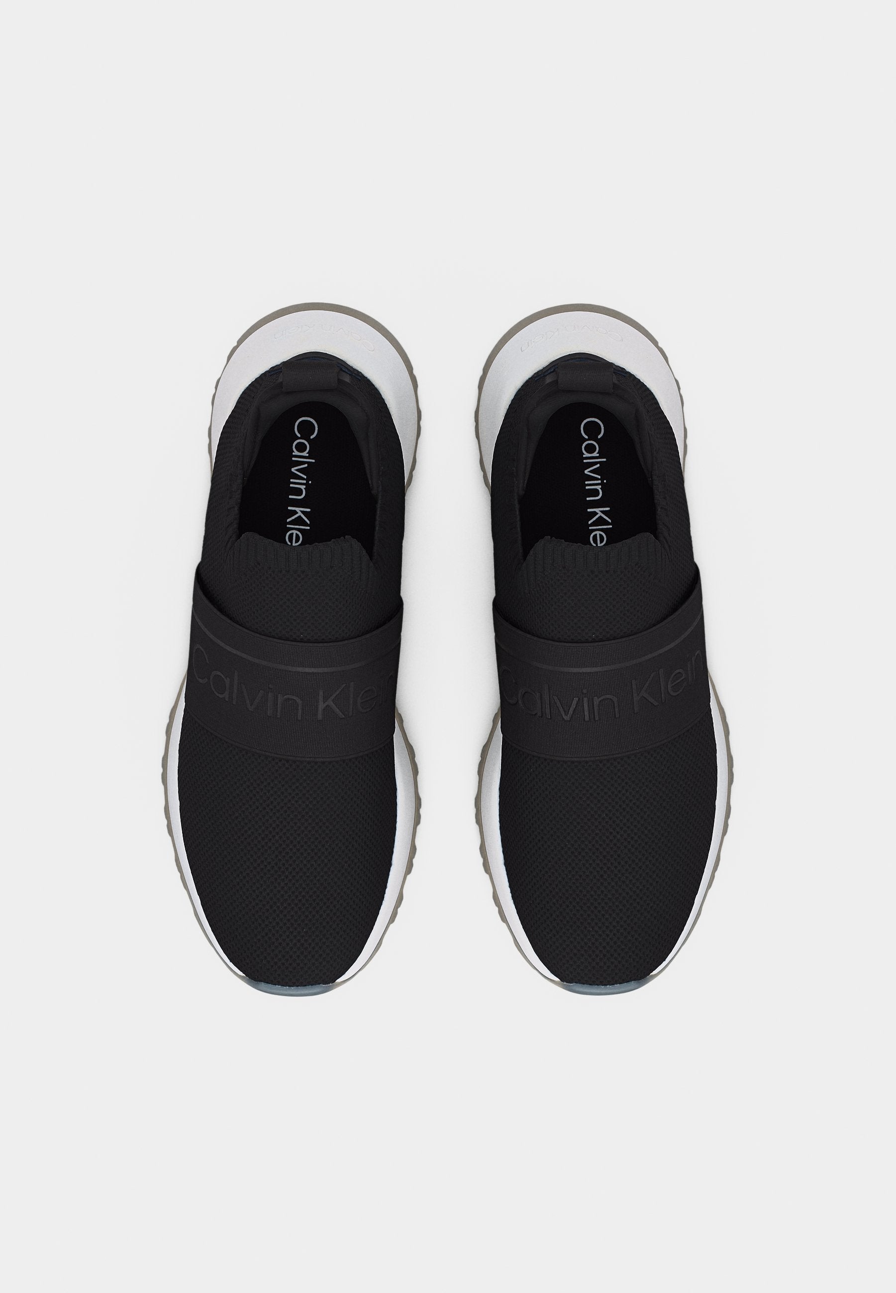 RUNNER SLIP ON - Trainers - black