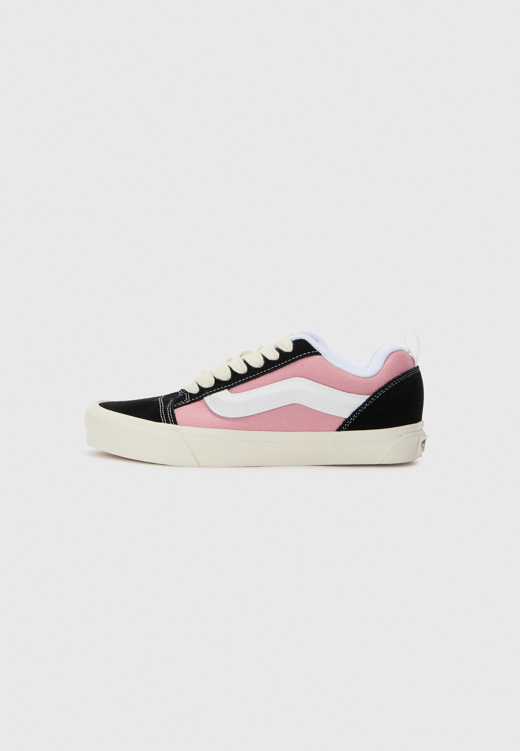KNU SKOOL UNISEX - Skate shoes - black/pink