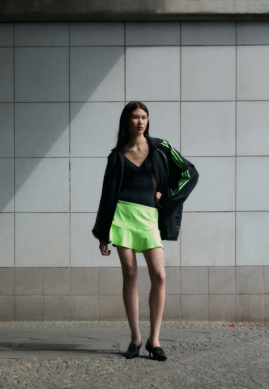 TEAMGEIST ADICOLOR - Light jacket - black/signal green