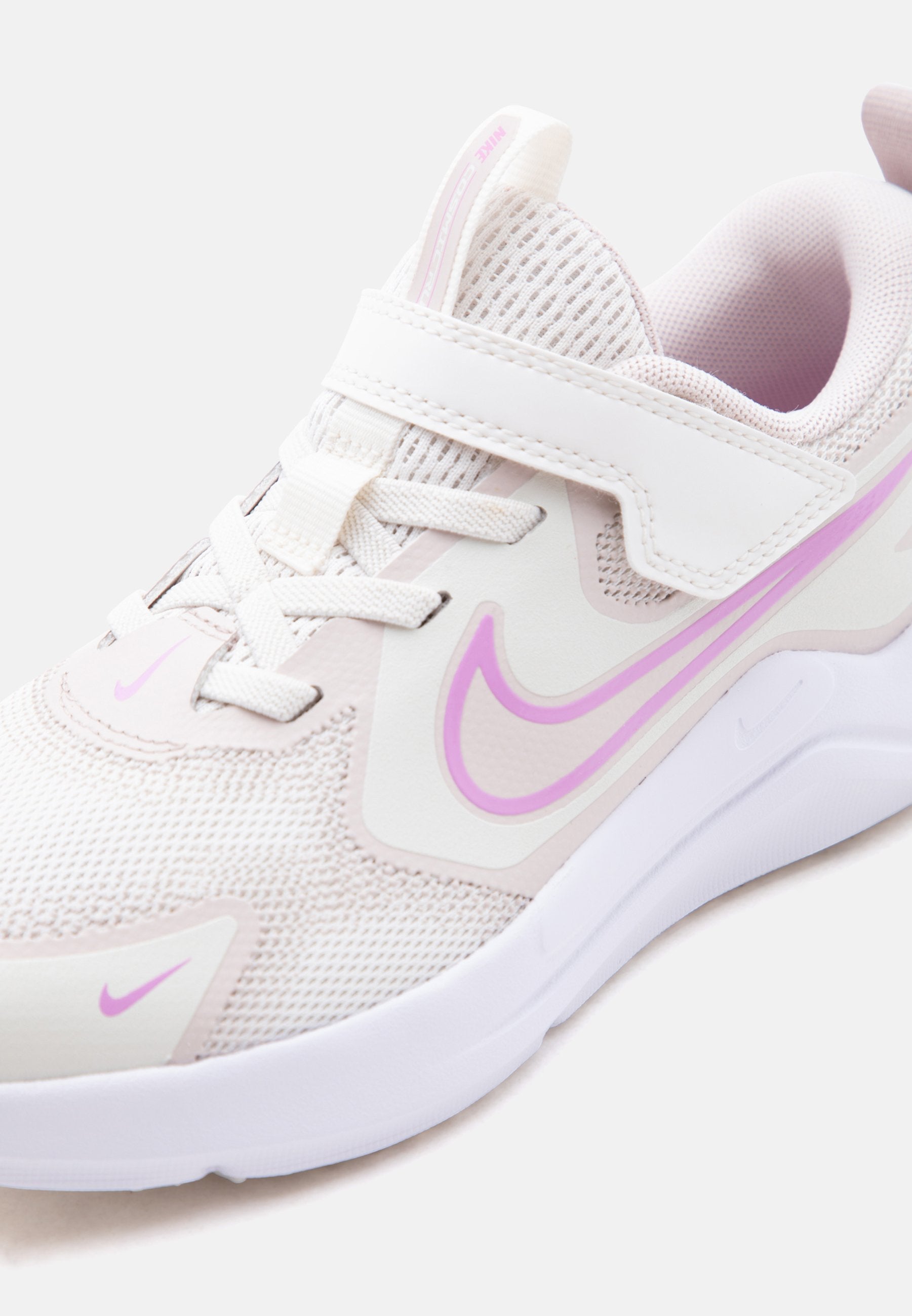 COSMIC RUNNER - Road running shoes - phantom/light magenta/silt red