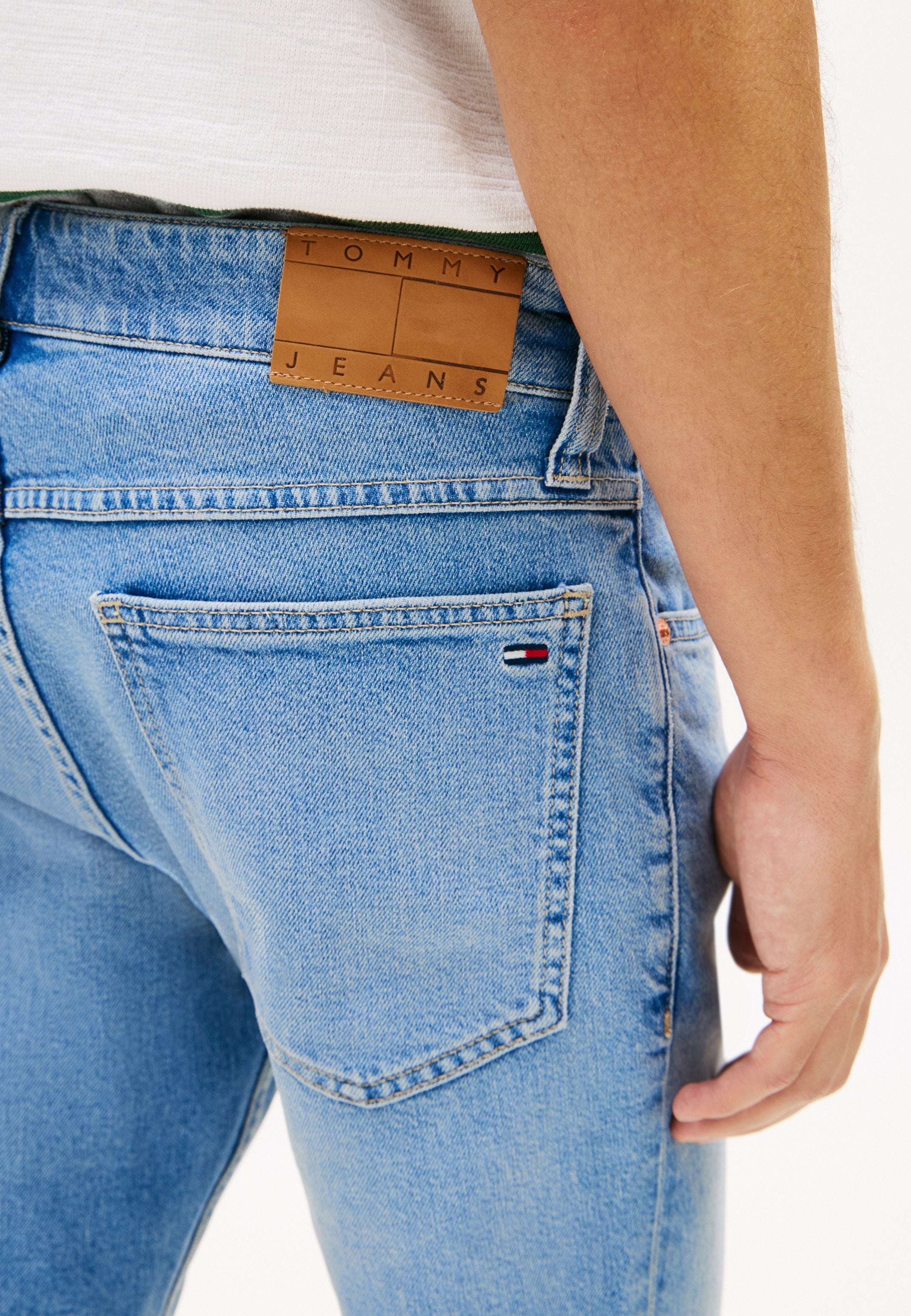 RONNIE WHISKERED SLIM DENIM SHORTS - Denim shorts - denim medium