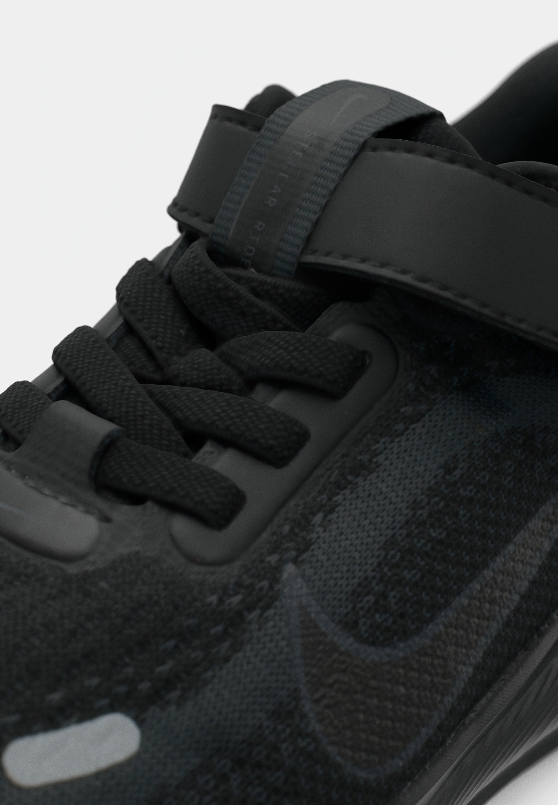 STELLAR RIDE UNISEX - Road running shoes - black/anthracite
