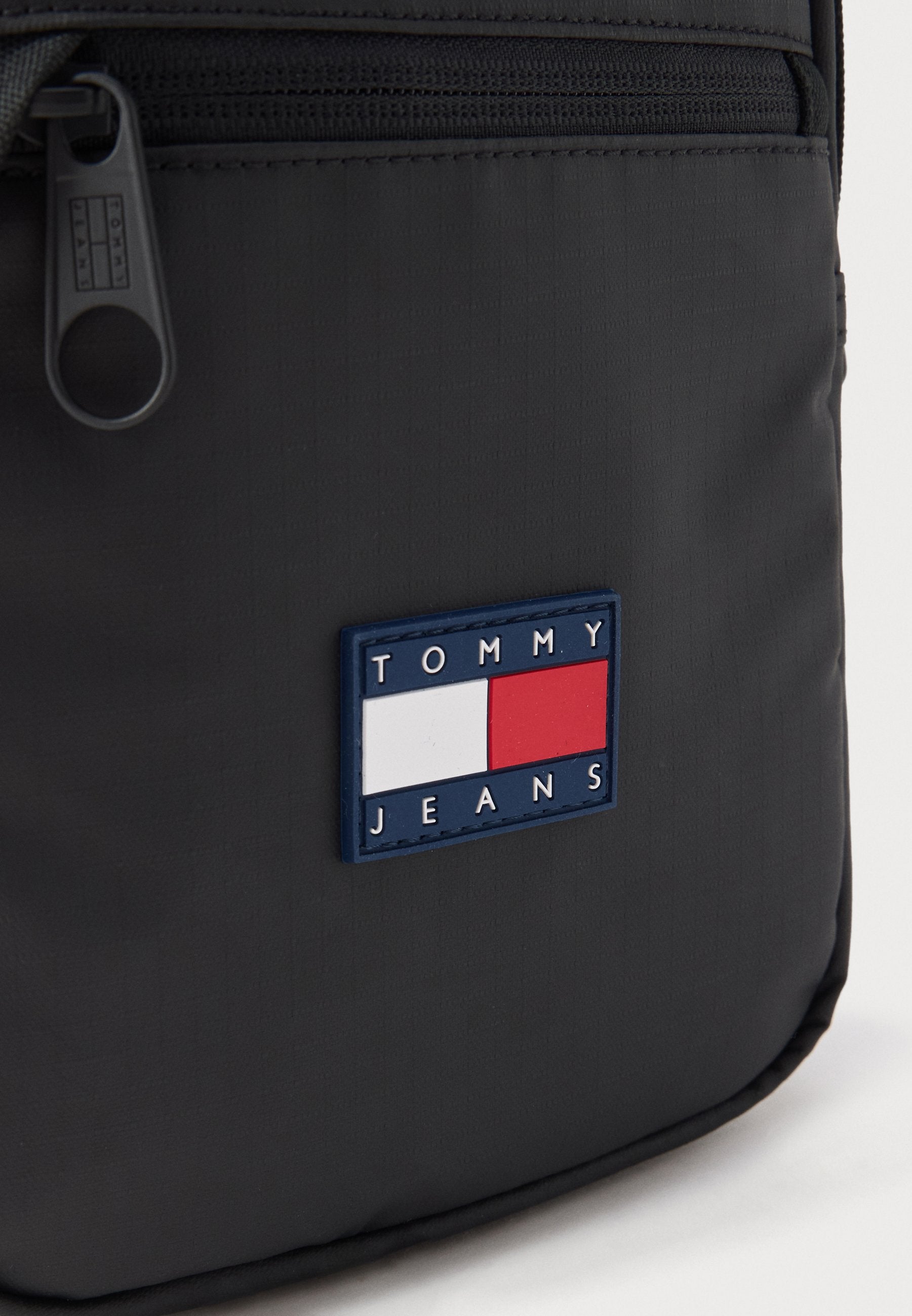 TECH WATERPROOF RIPSTOP CROSSBODY REPORTER BAG - Cross body bag - black