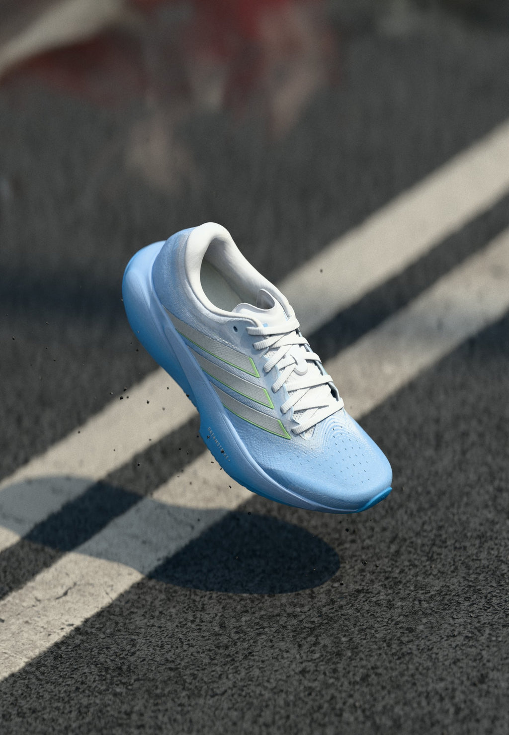 SUPERNOVA RISE 3 W - Chaussures de running sur route - glow blue/silver-coloured metallic/footwear white