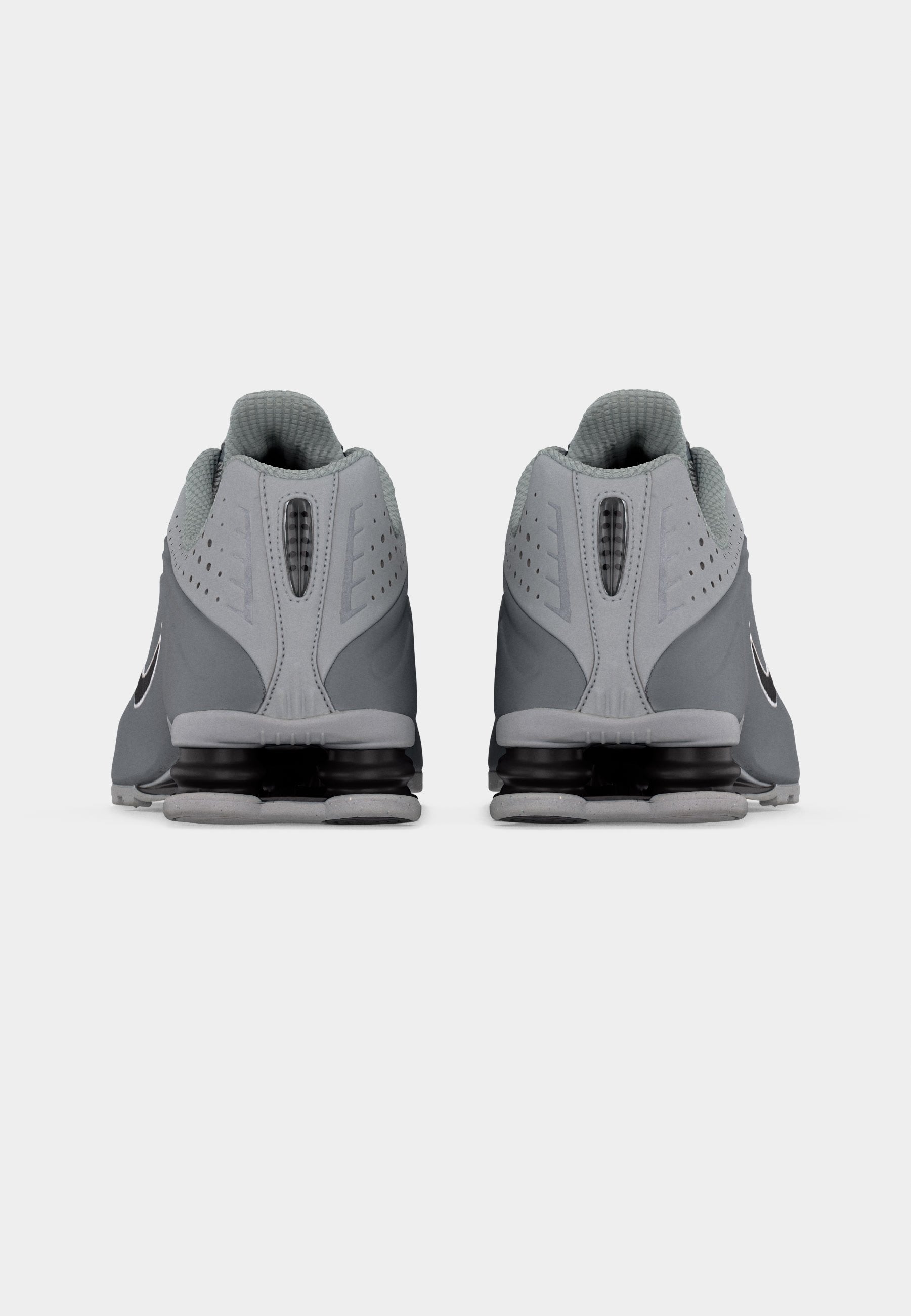 SHOX R4 UNISEXE - Baskets basses - light smoke grey/black/smoke grey/white