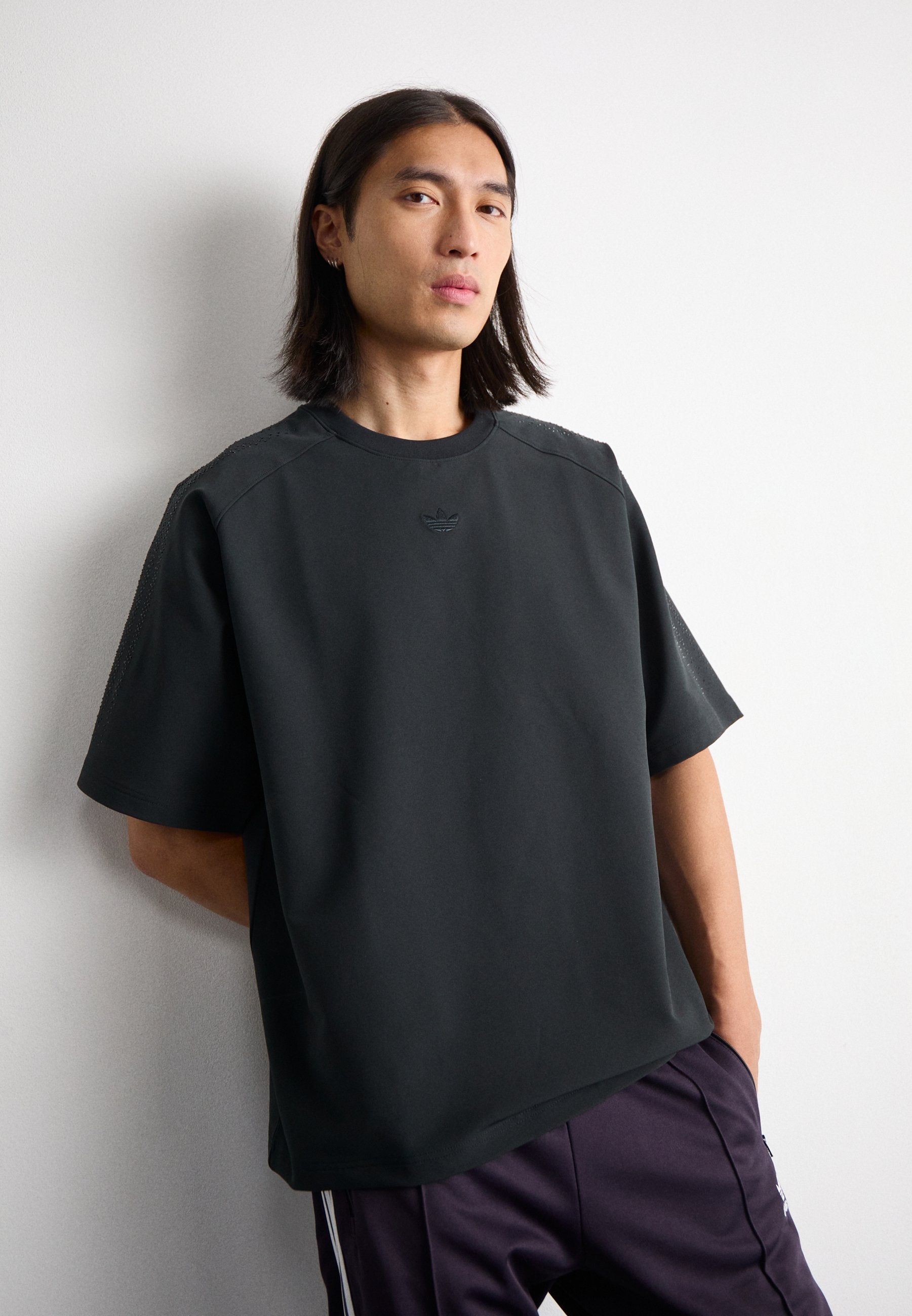 Basic T-shirt - black