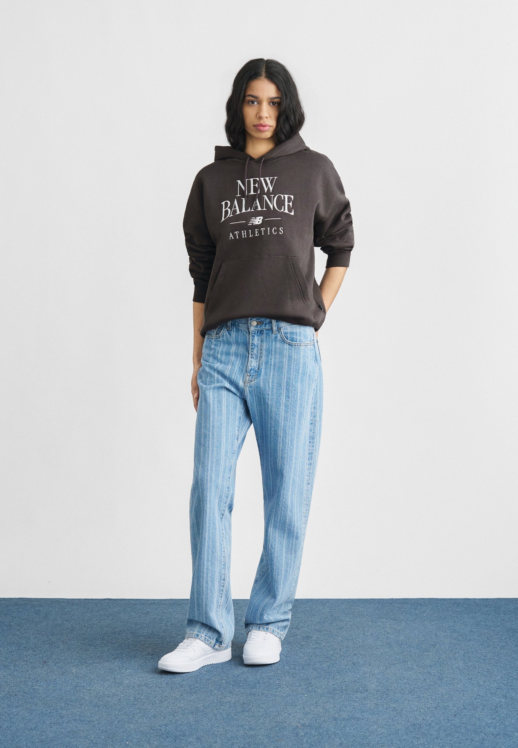 LINEAR HERITAGE HOODIE - Hoodie - faded black