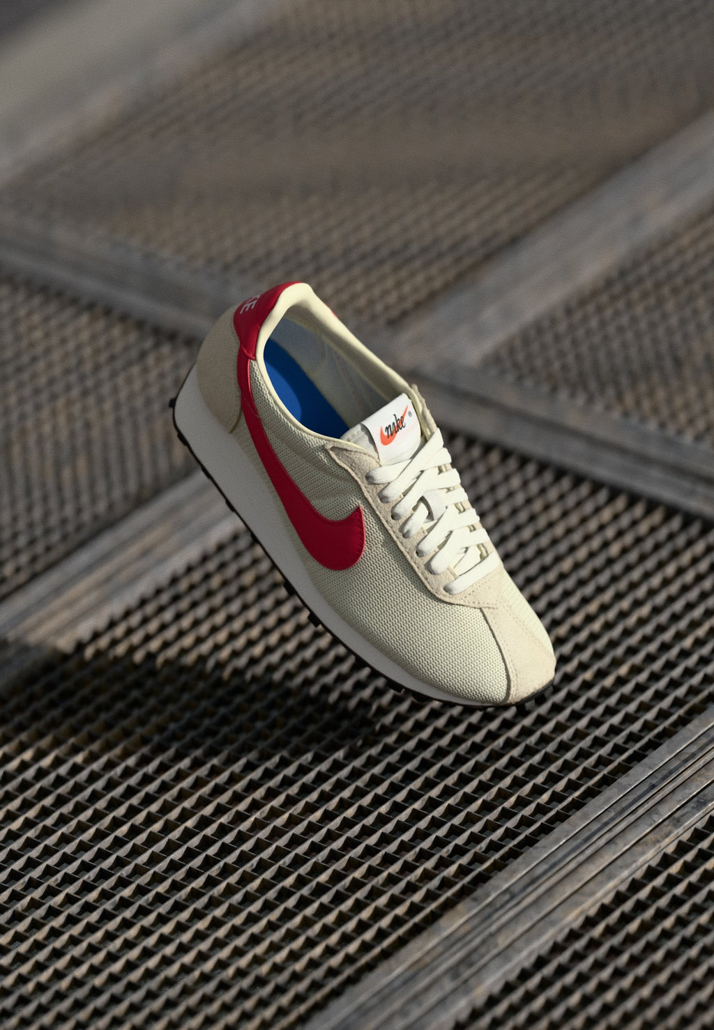 LD 1000 - Trainers - coconut milk/gym red/sail/black