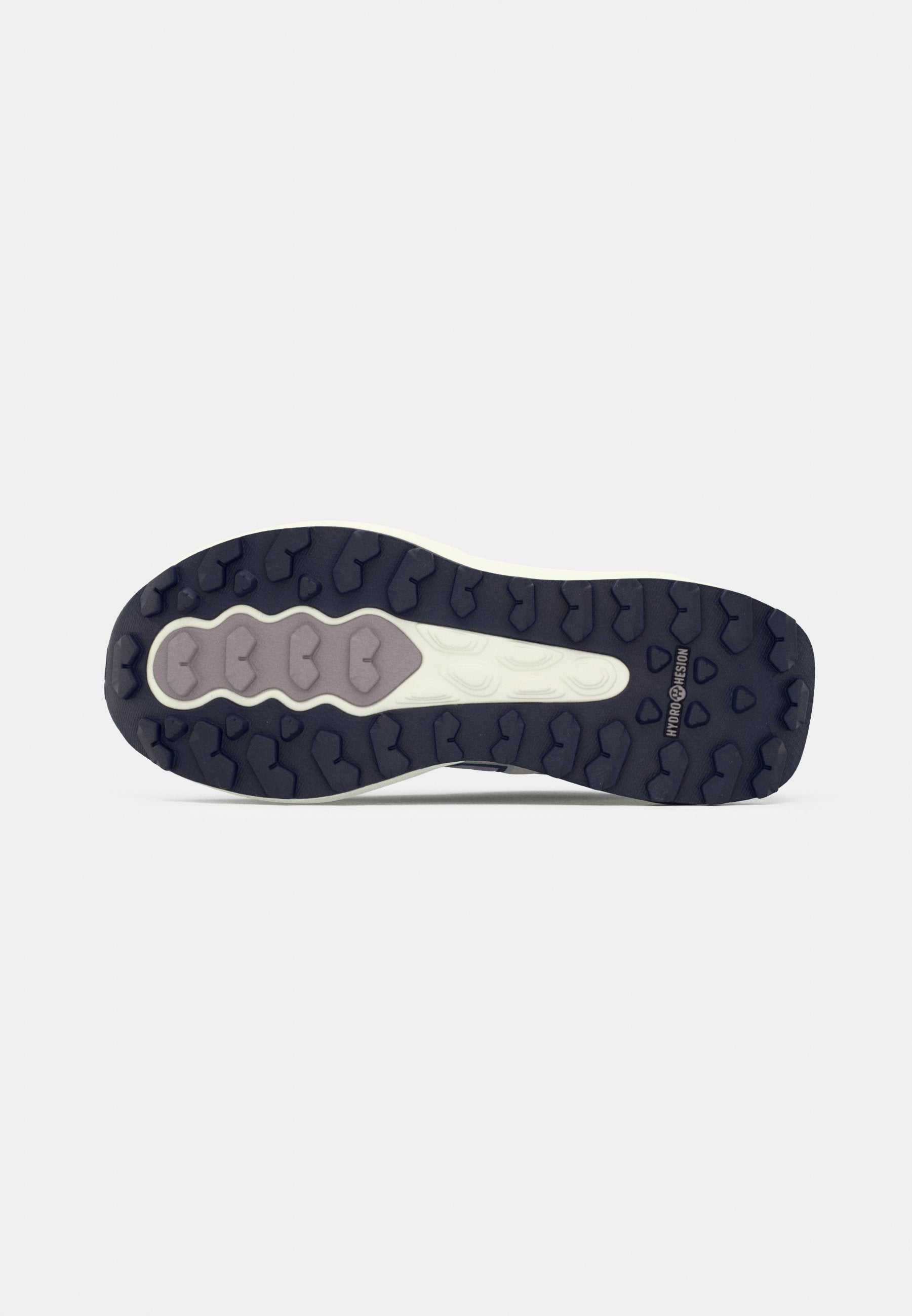 GAROE - Trail running shoes - truffle salt