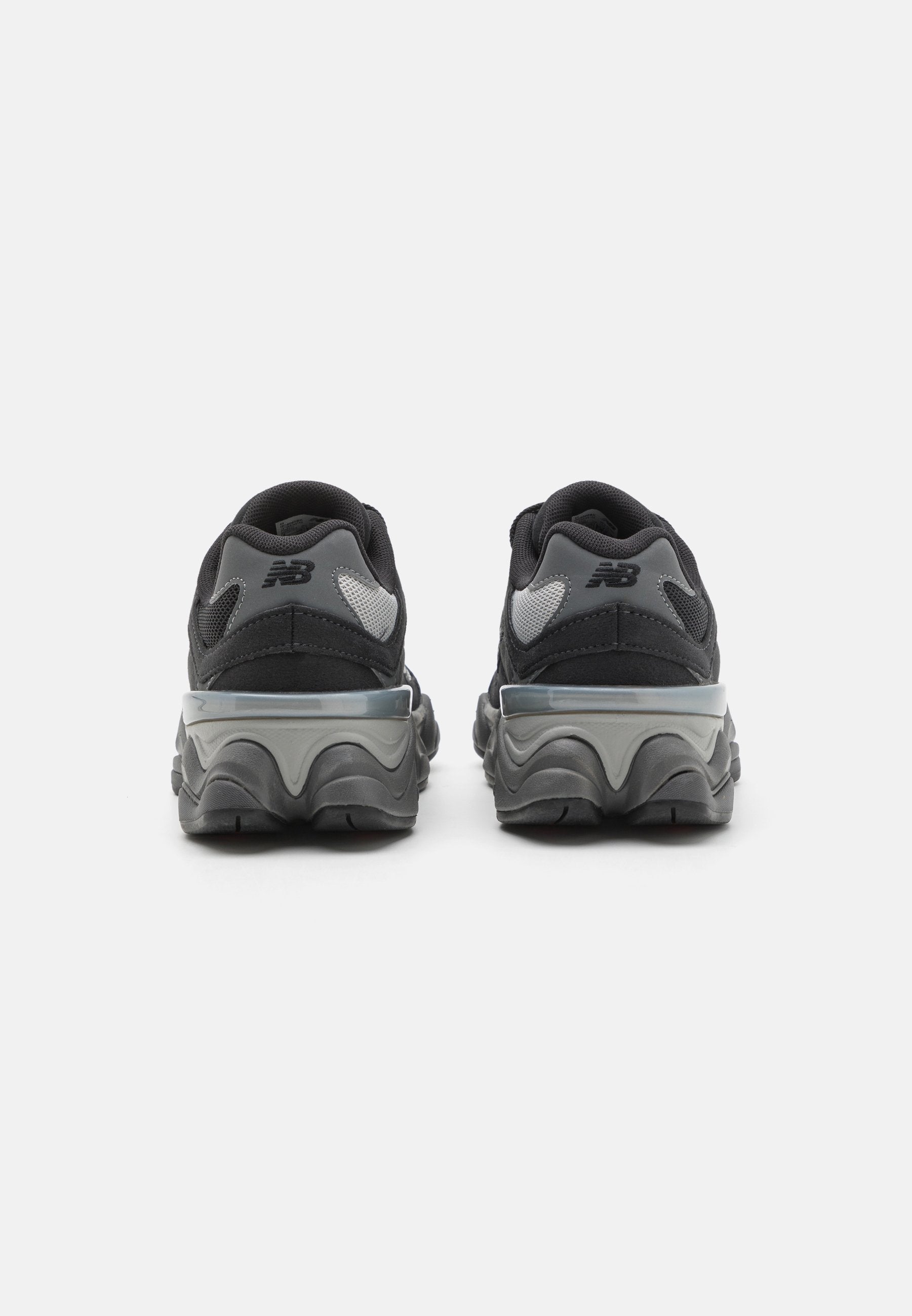 9060 UNISEX - Trainers - black
