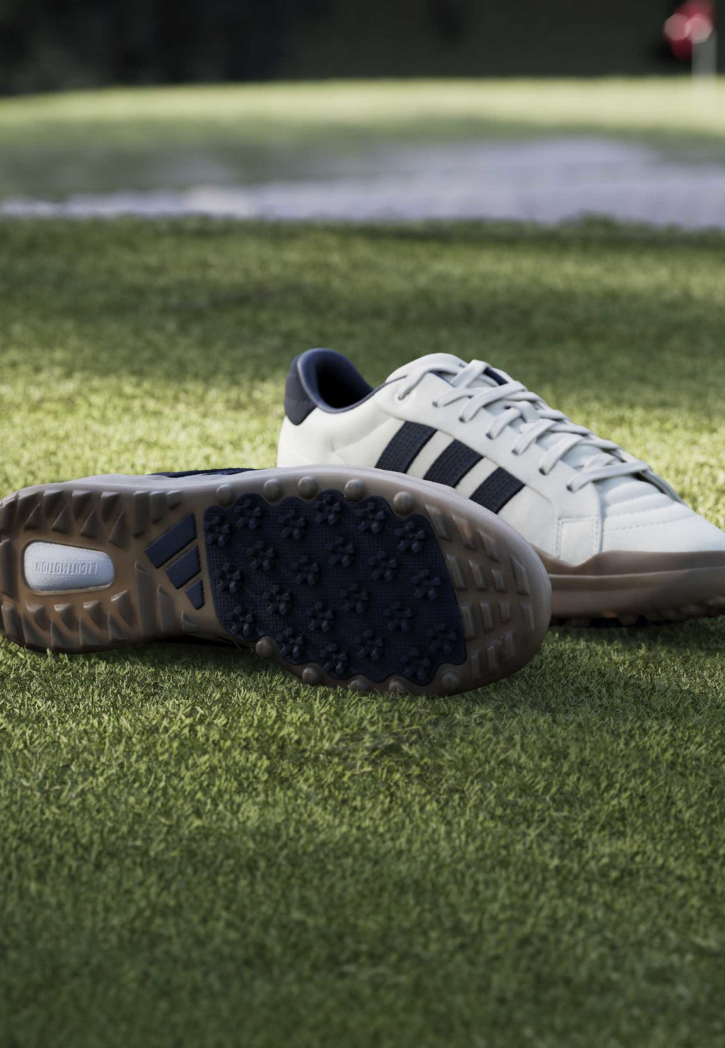 RETROCROSS GRIPMORE - Golf shoes (without spikes) - cwhite/conavy/gum