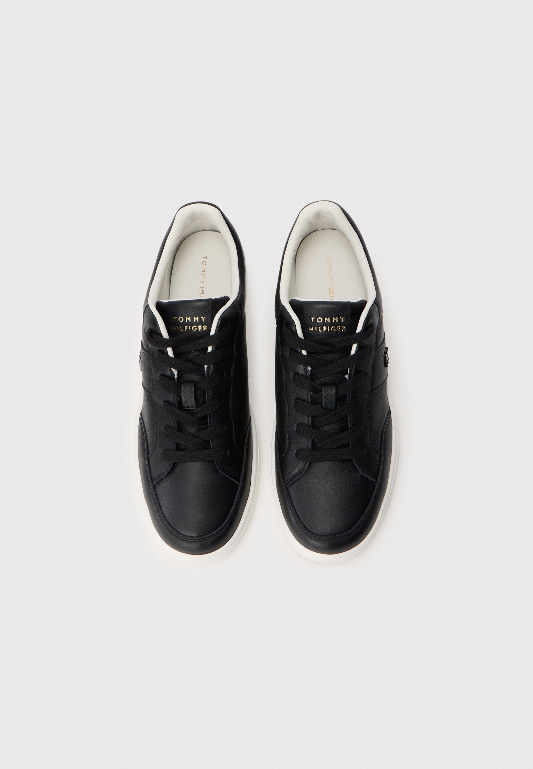 TH MONOGRAM LEATHER COURT TRAINERS - Trainers - black