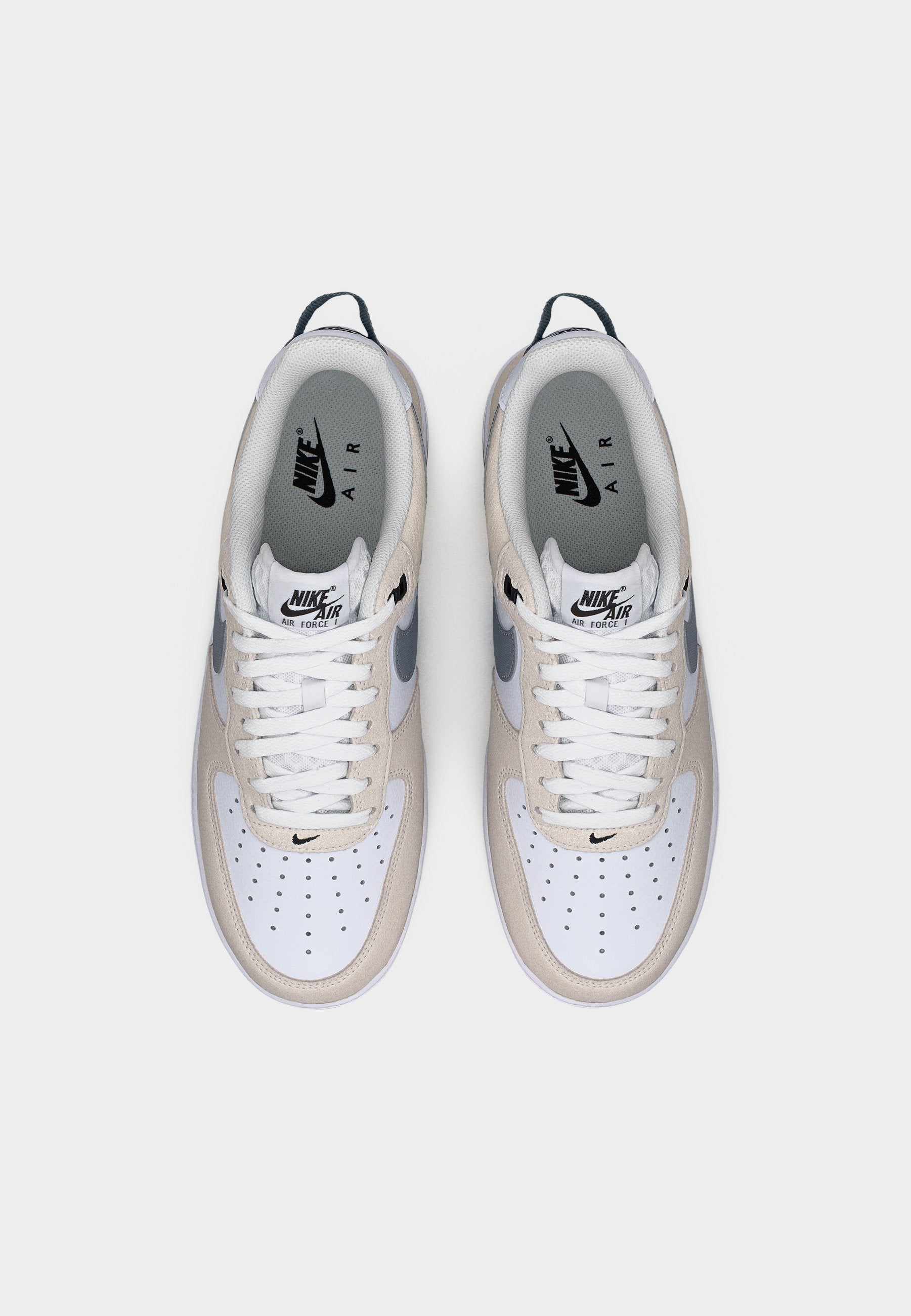 AIR FORCE 1 07 LV8 UNISEX - Baskets - blanc/gris froid métallisé/noir/gris froid/blanc sommet