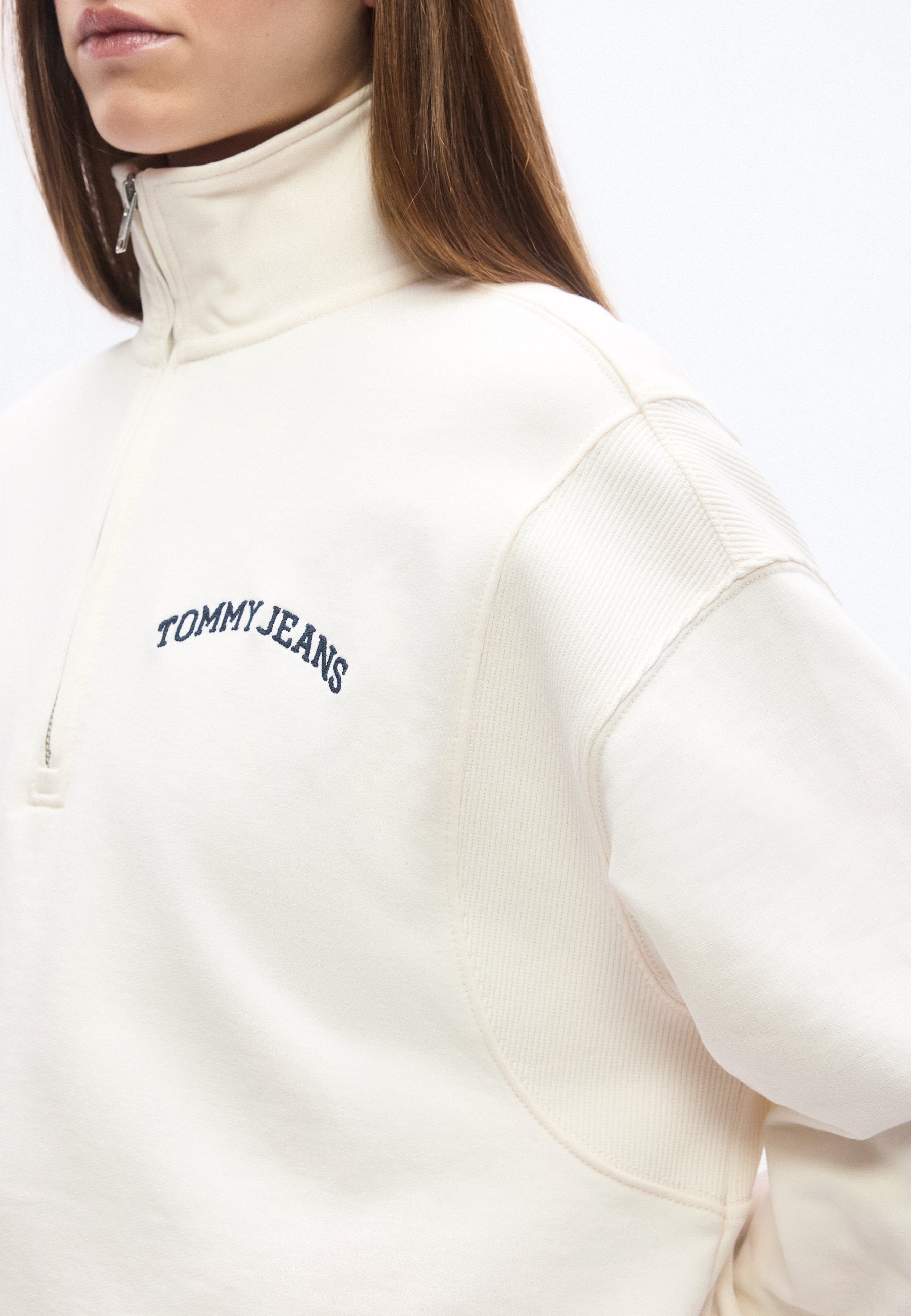 LOGO EMBROIDERY RELAXED QUARTER-ZIP SWEATSHIRT - Sweatshirt - ancient white