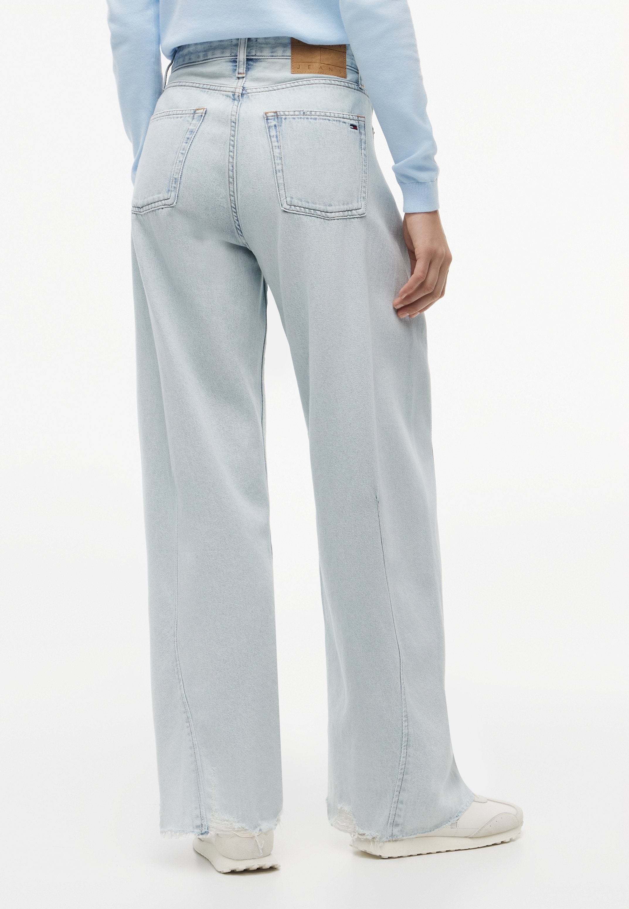 ELLA BARREL CROP - Relaxed fit jeans - denim light