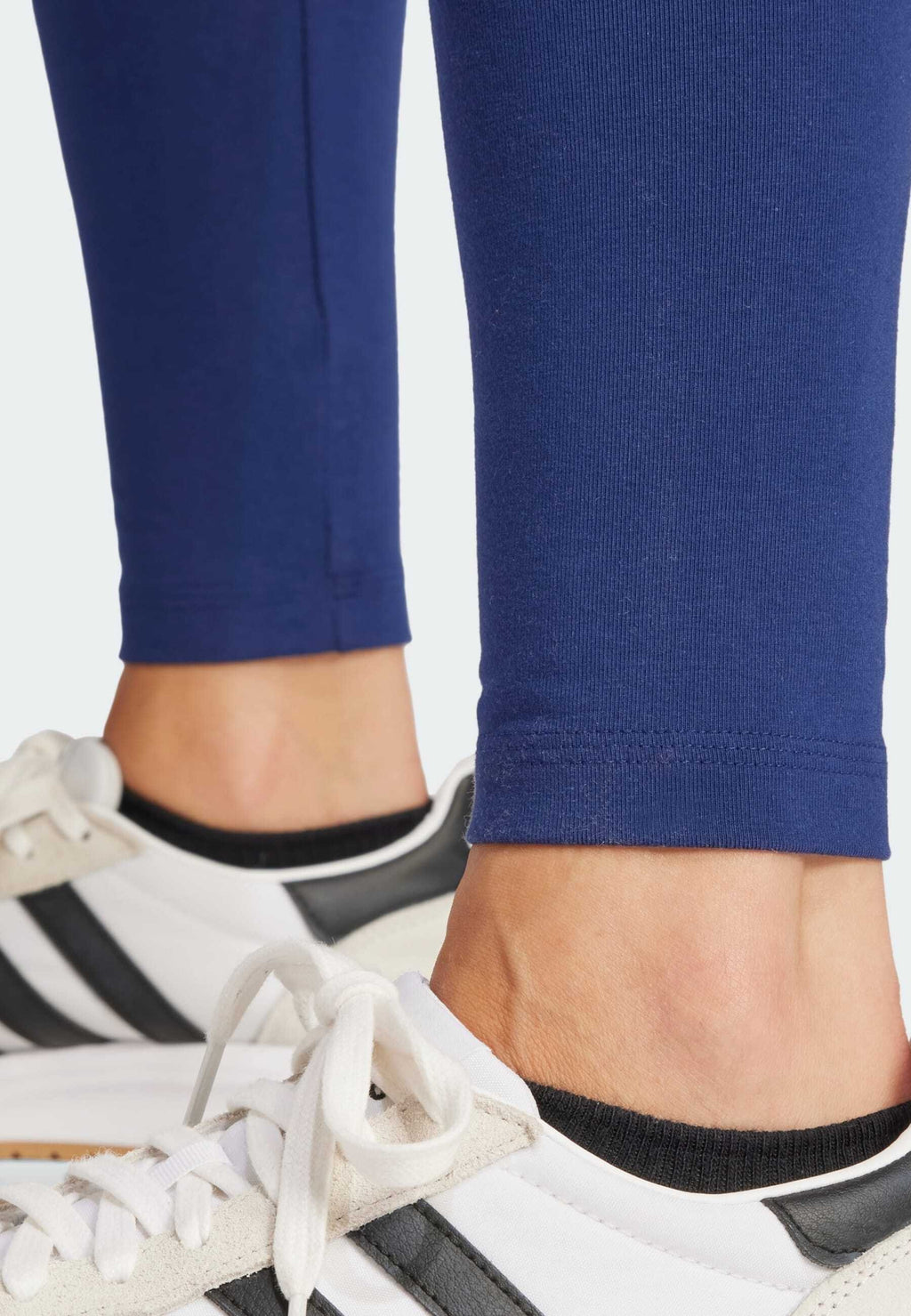 ESSENTIALS LINEAR - Leggings - dark blue white
