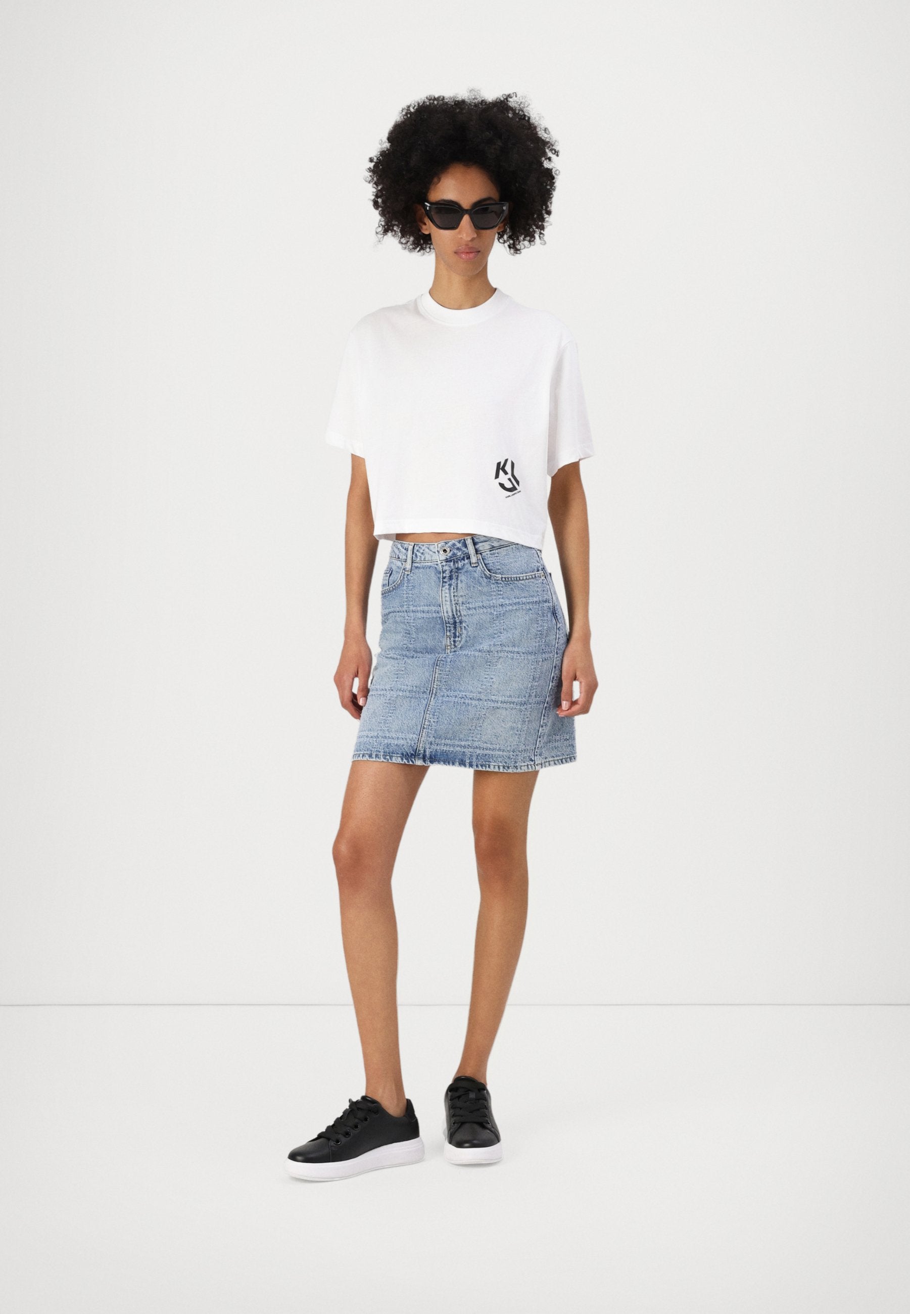 CROPPED MONOGRAM TEE - Basic T-shirt - white