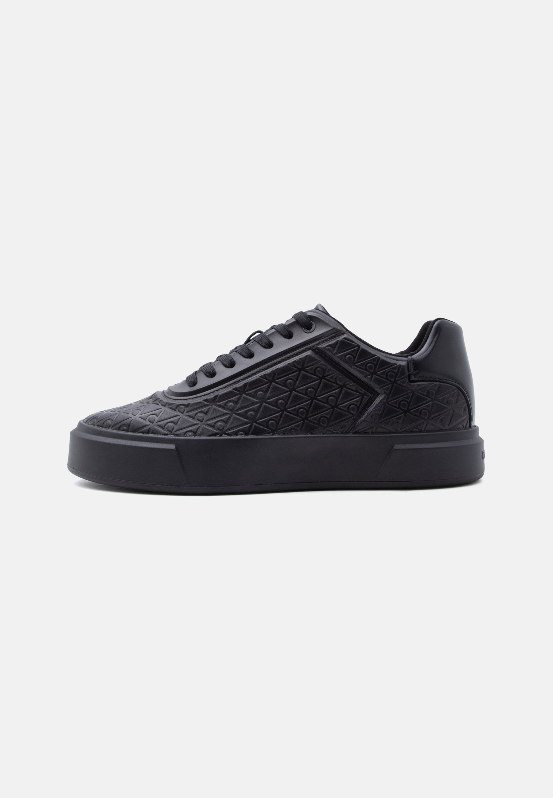 BASKET CUP - Trainers - triple black