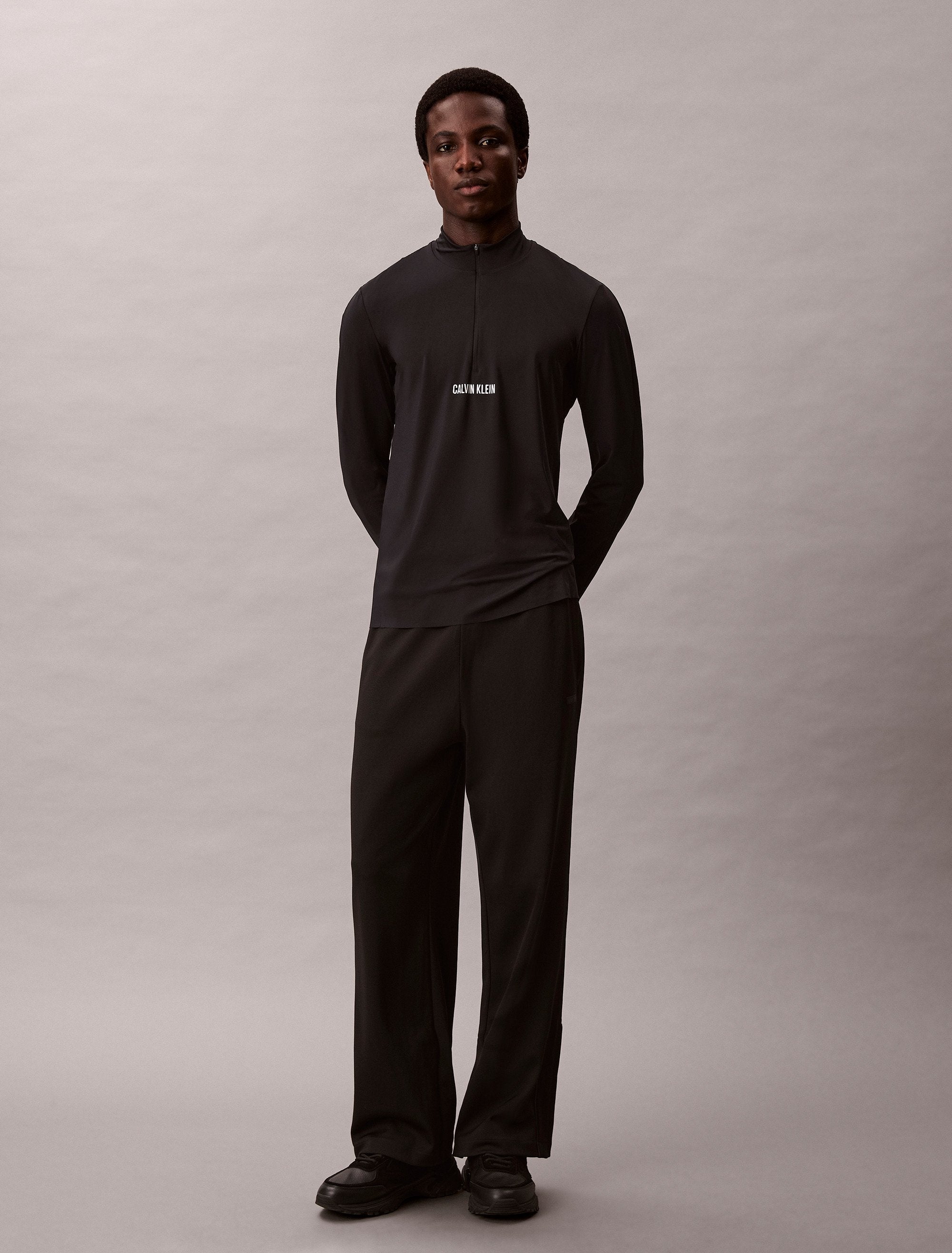 SPORT 1/4 ZIP - Long sleeved top - black