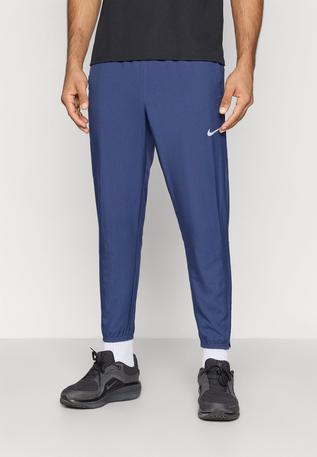 M NK DF CHALLENGR WVN PANT - Tracksuit bottoms - midnight navy/black/reflective silver-coloured