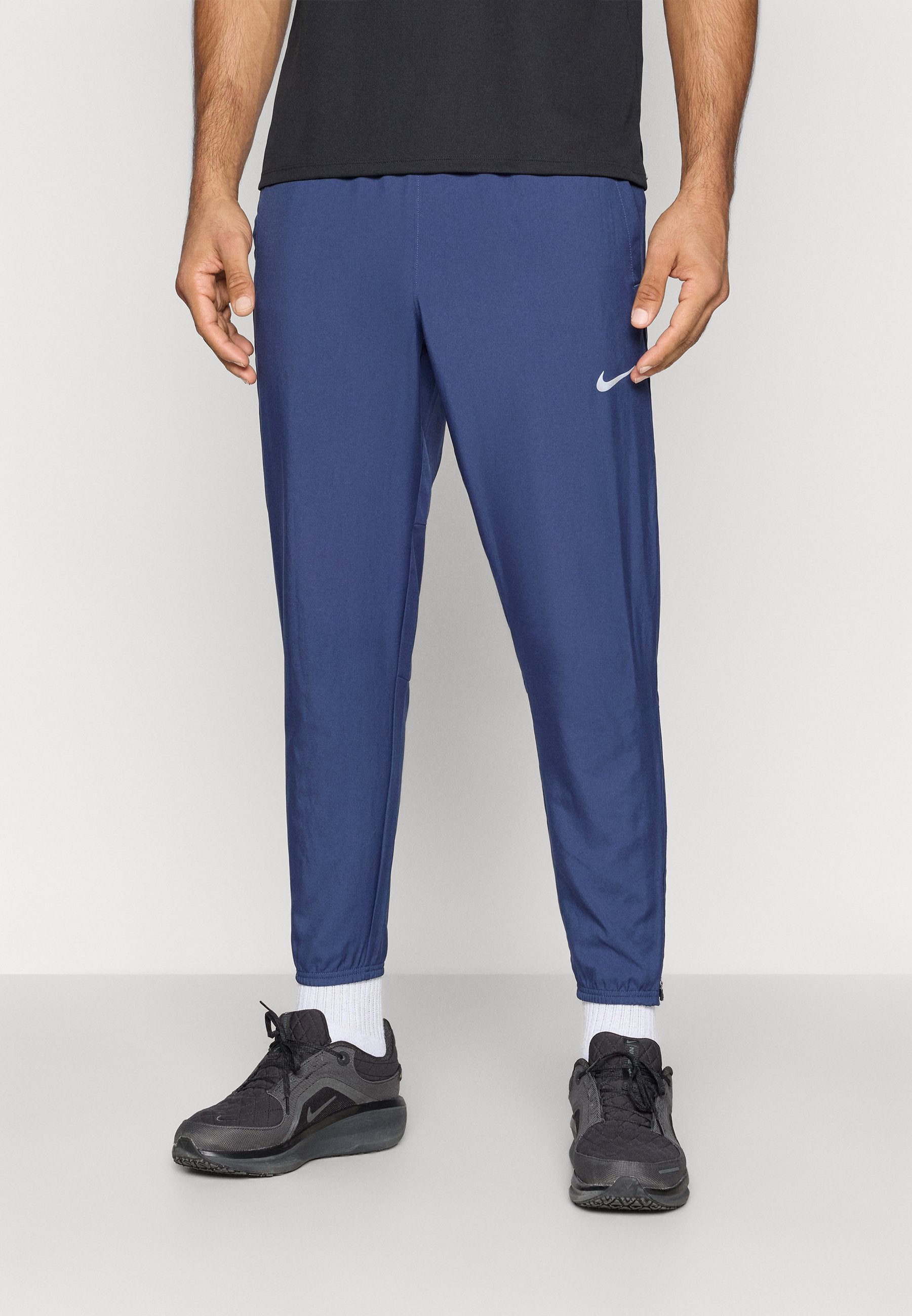 M NK DF CHALLENGR WVN PANT - Tracksuit bottoms - midnight navy/black/reflective silver-coloured