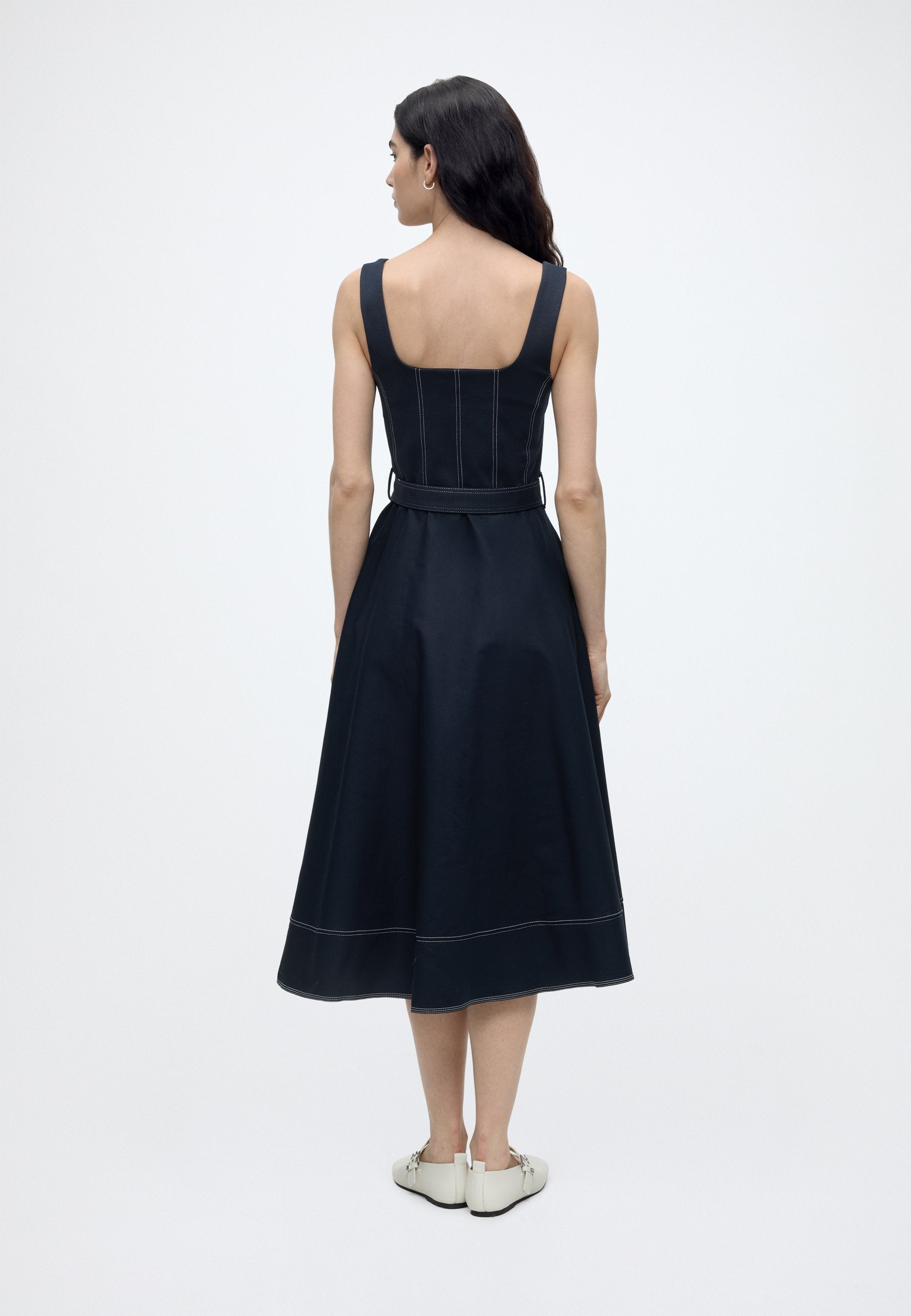 ROBE À SURPIQÛRES CONTRASTANTES - Robe de jour - dark night navy