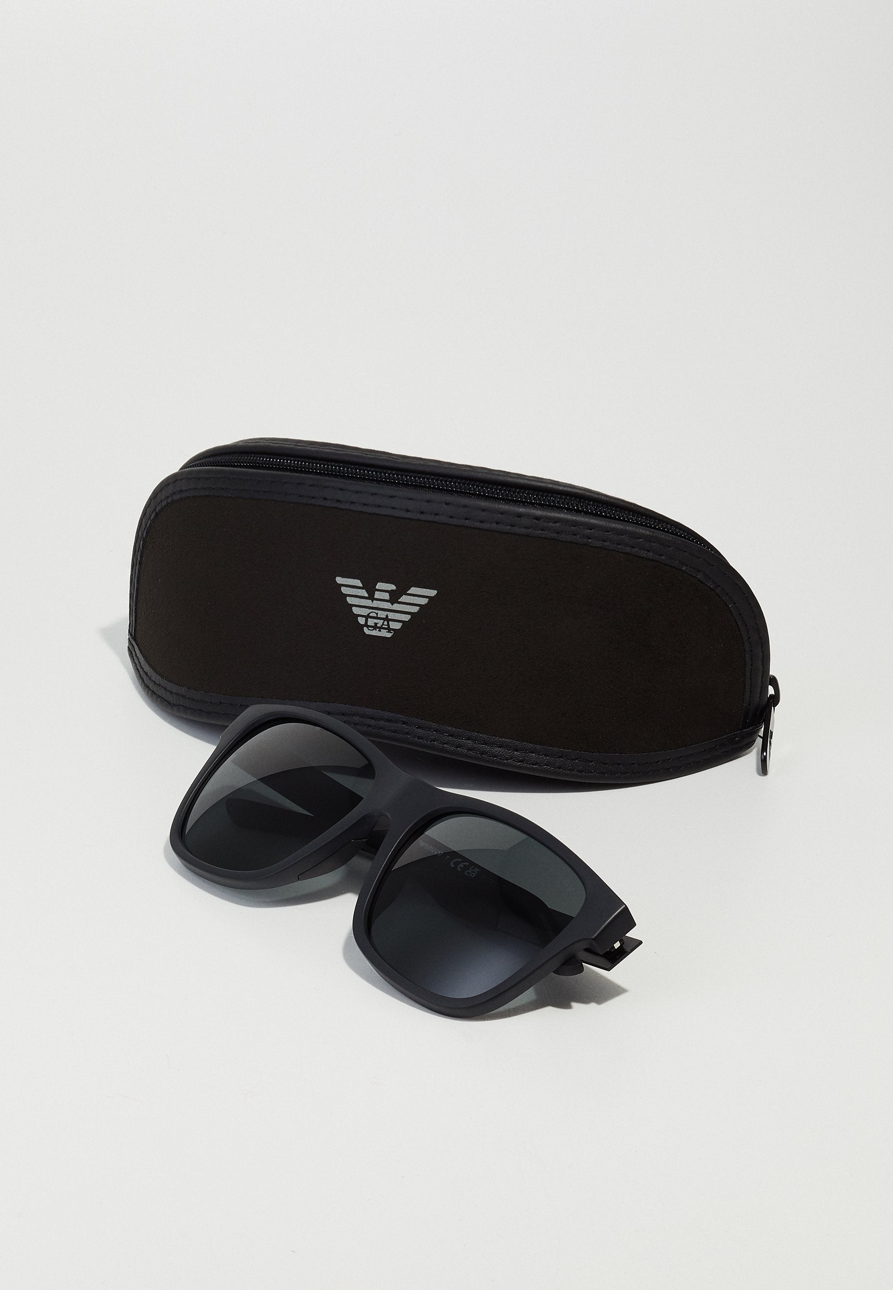 Sunglasses - matte black