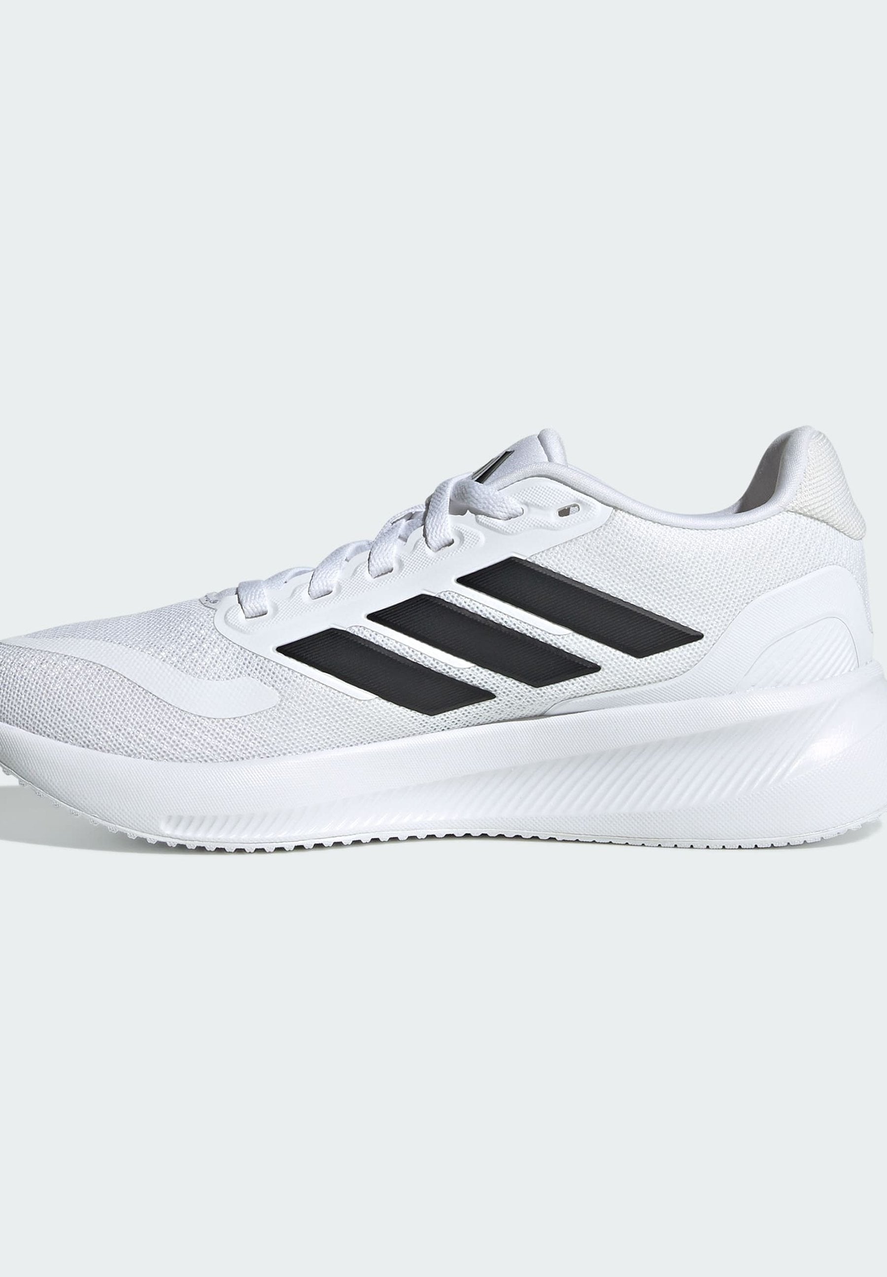 Road running shoes - cloud white   core black   core black