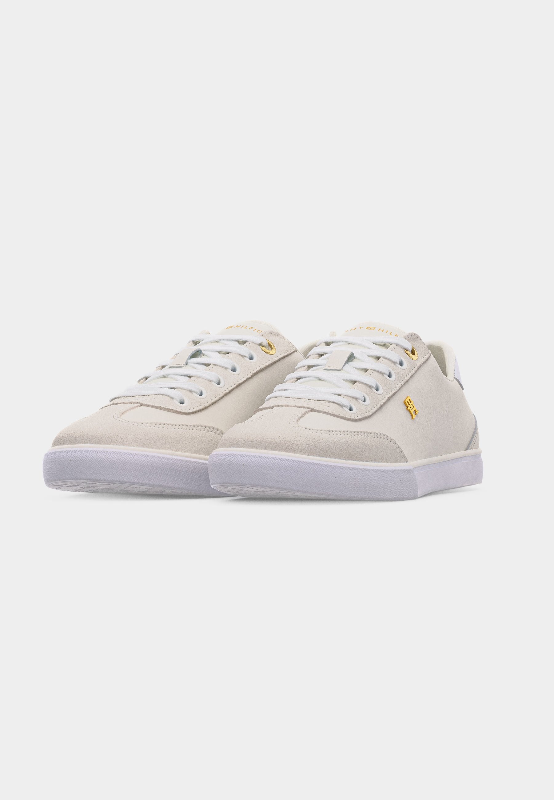 Trainers - ecru