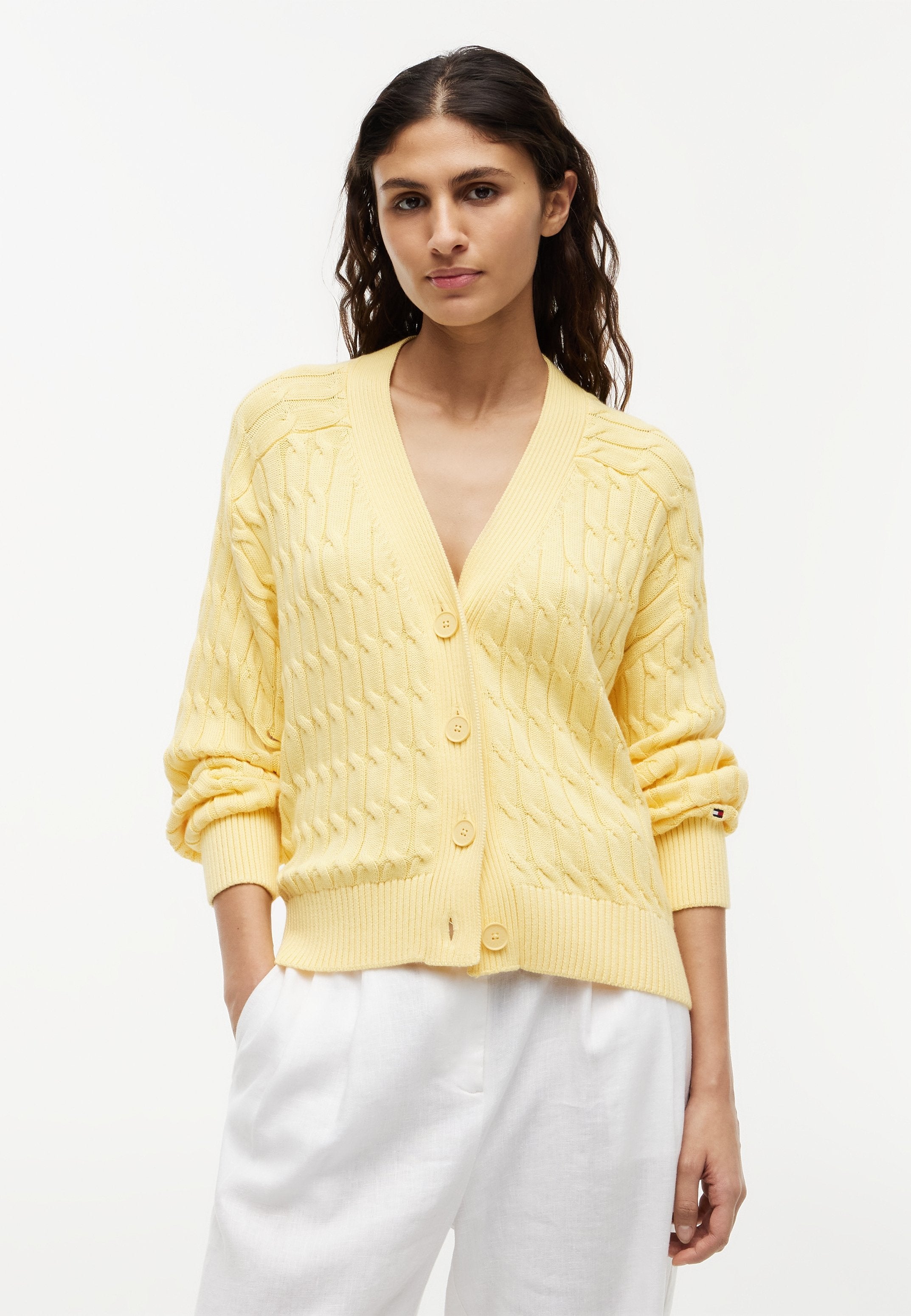 CABLE V NECKK CARDI - Cardigan - citronella