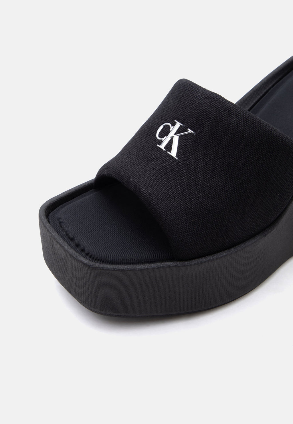 Heeled mules - triple black