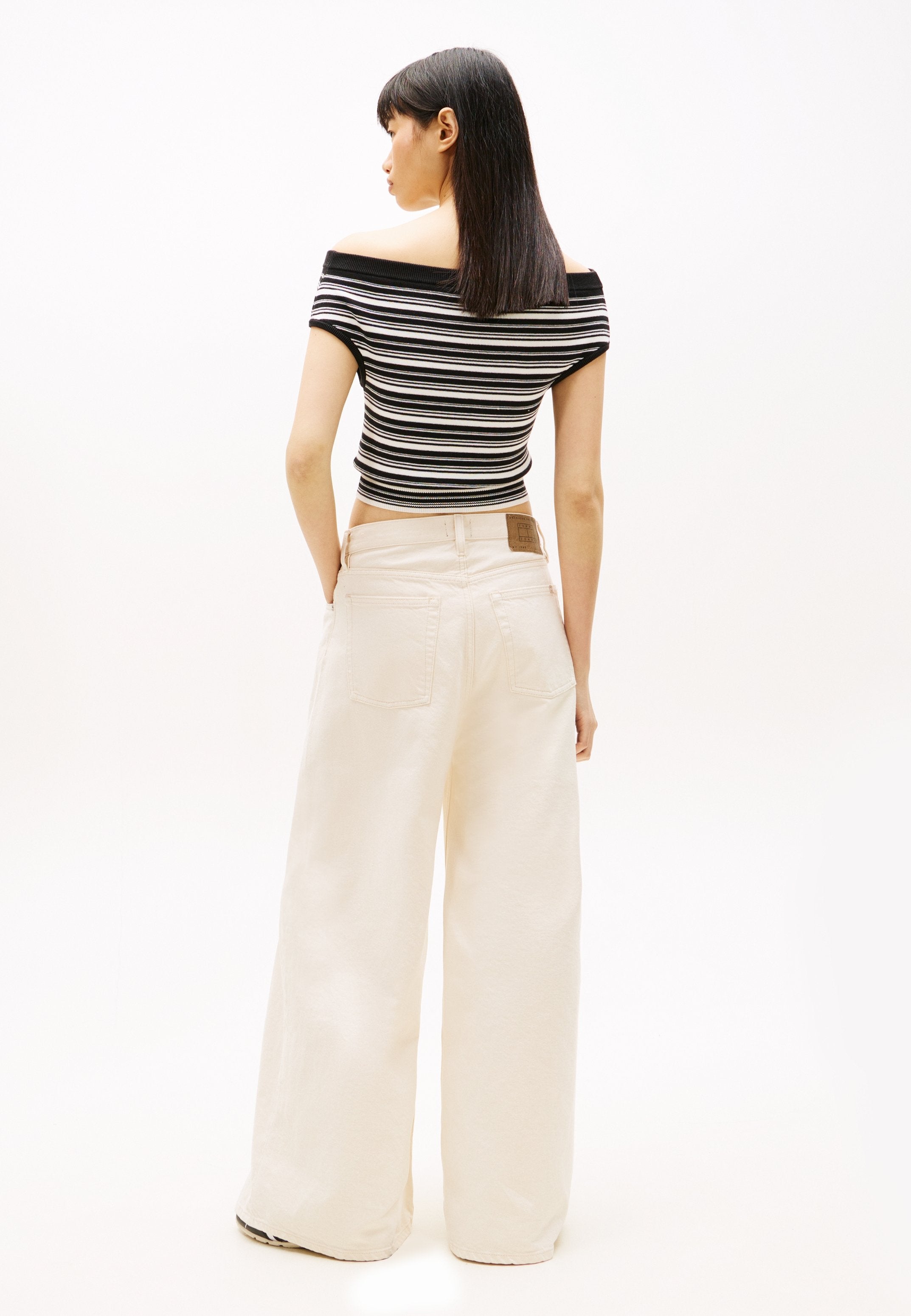 JEANS PLISSÉS À COUPE DROITE DÉCONTRACTÉE ET TAILLE MI-HAUTE - Jeans Baggy - blanc