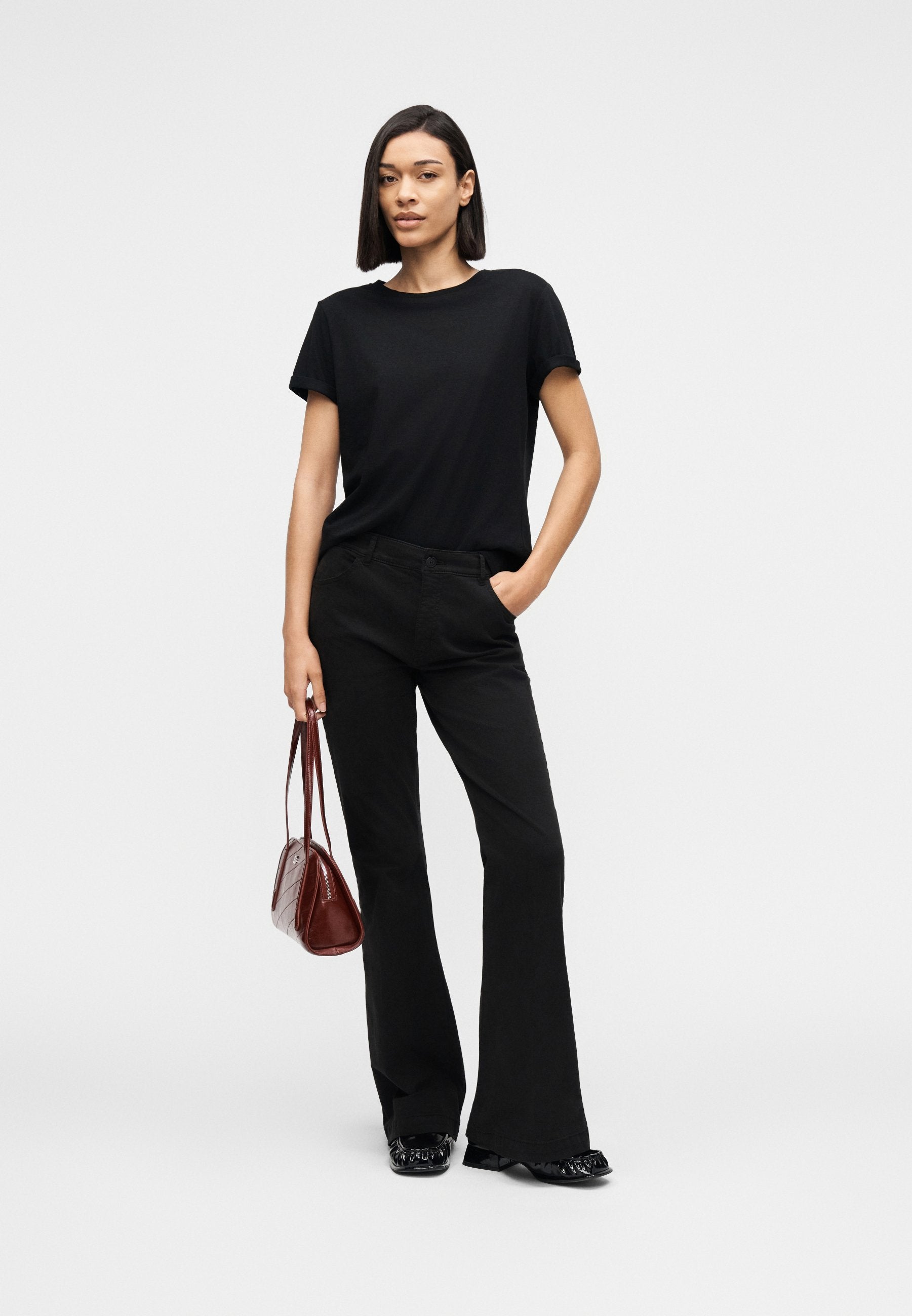 HIZAMA - Flared Jeans - black