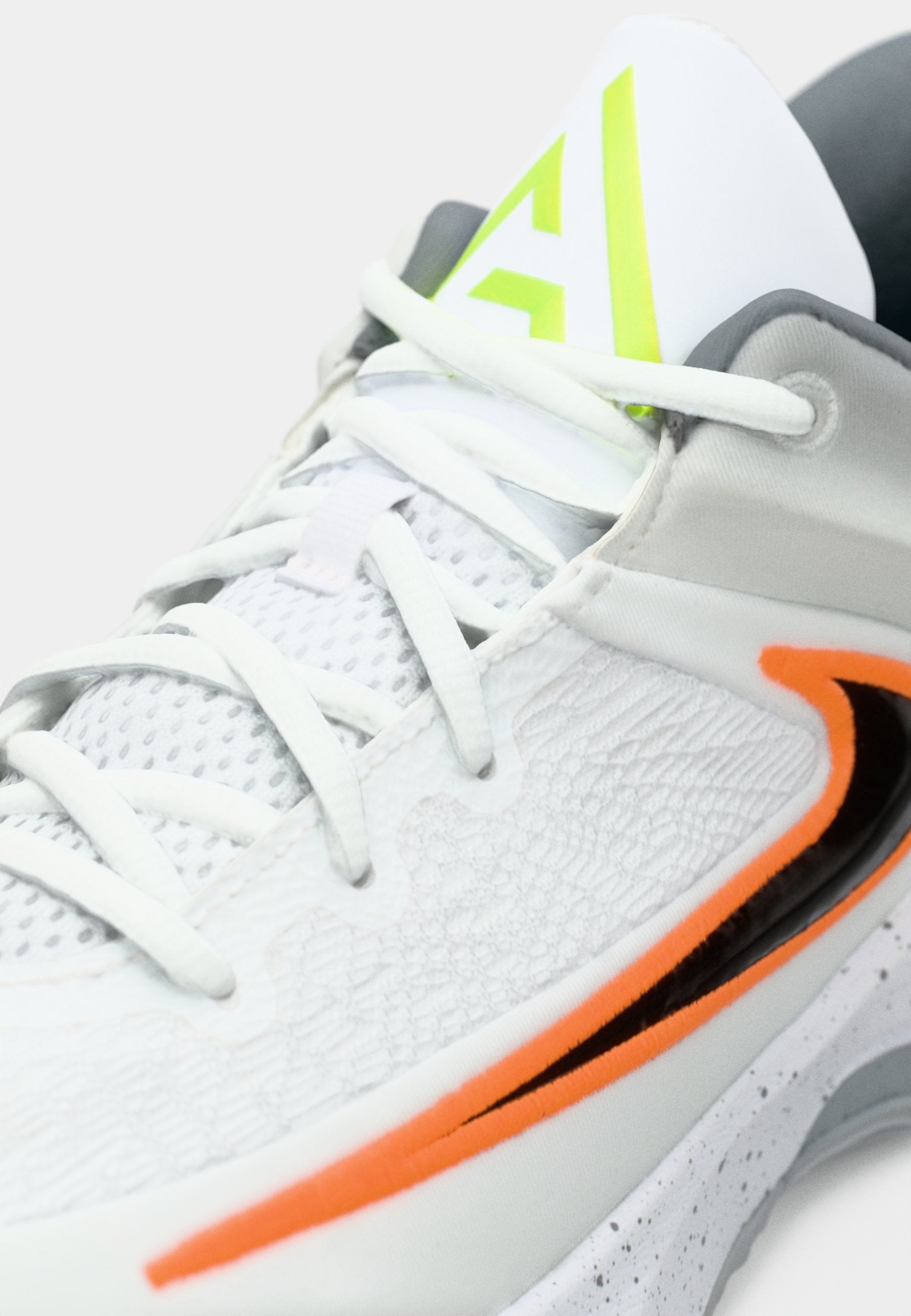 GIANNIS IMMORTALITY 4 - Basketball shoes - white/black/volt/wolf grey