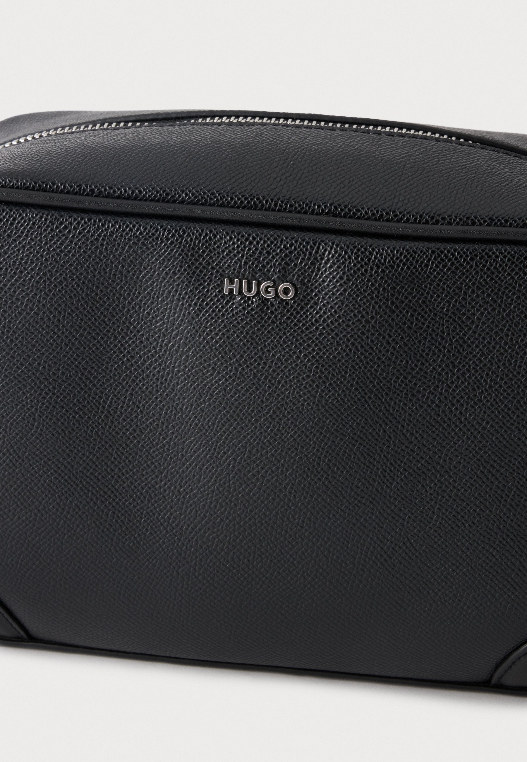 Wash bag - black