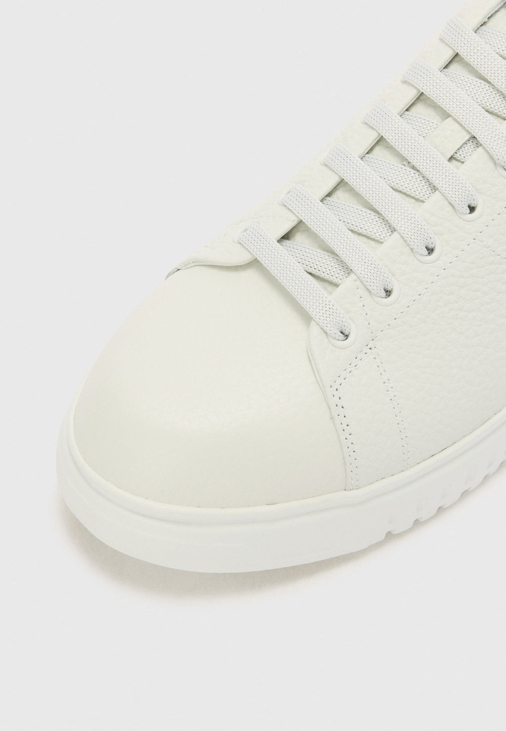 Trainers - white