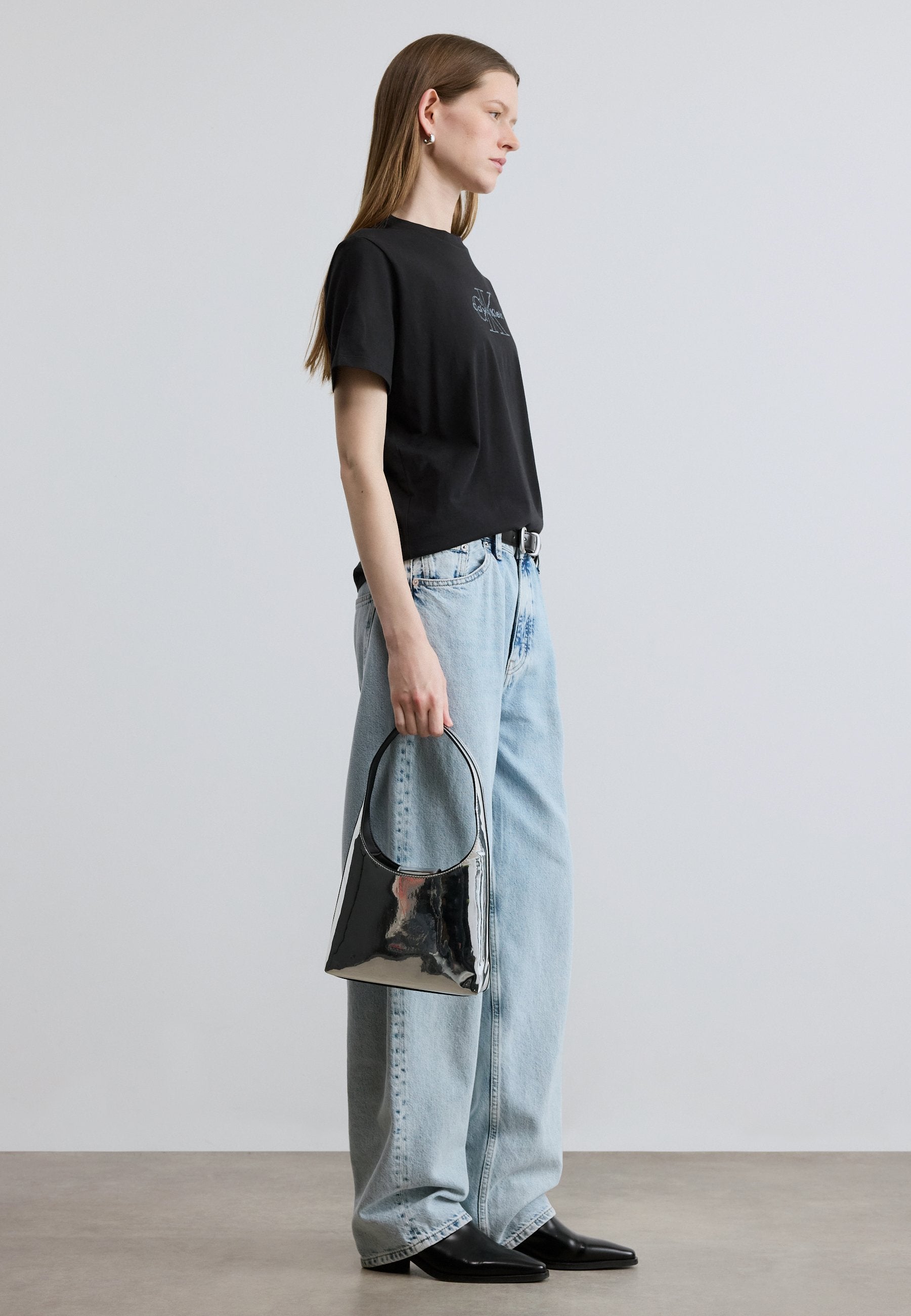 MONOLOGO TEE - Print T-shirt - black